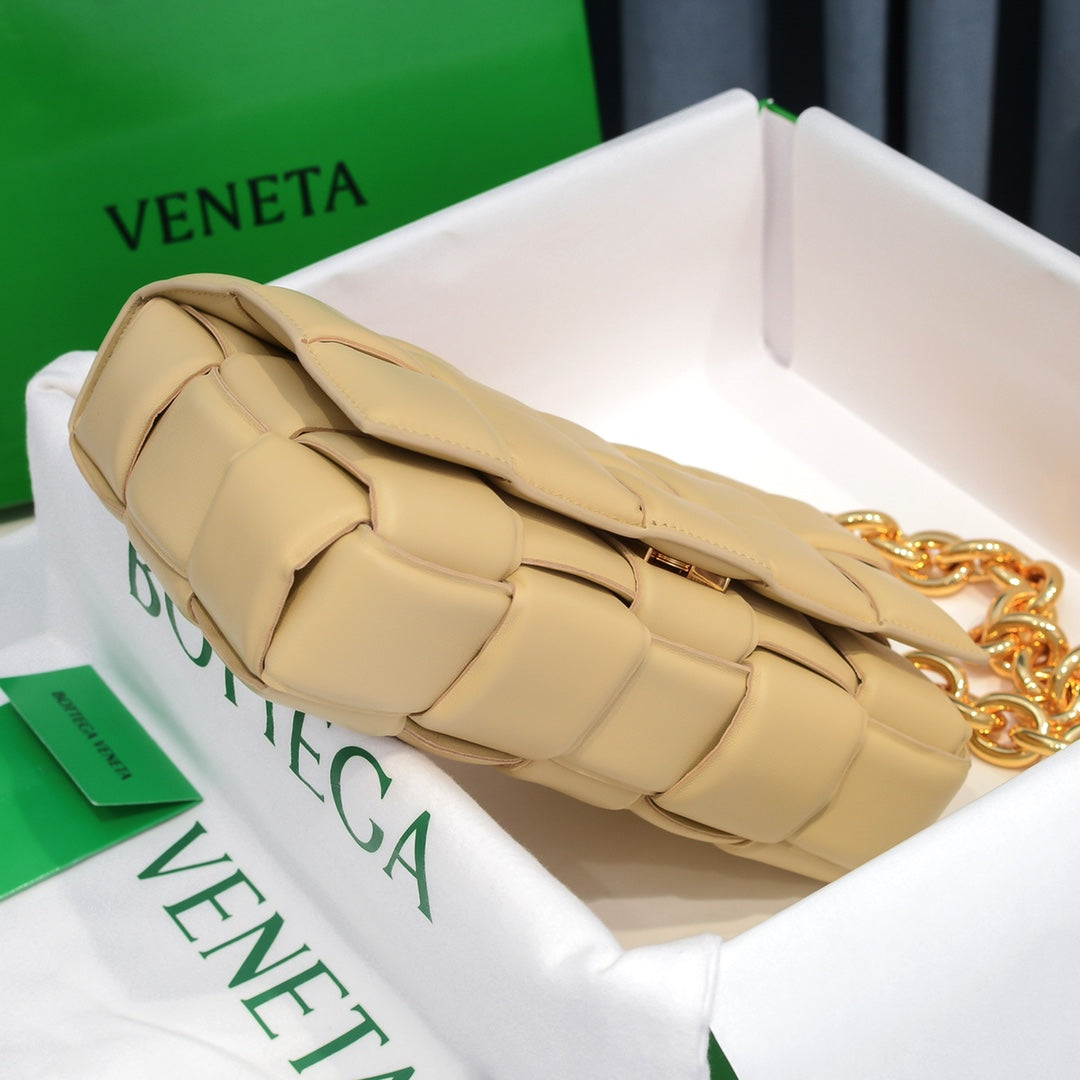 BV Chain Cassette Bag