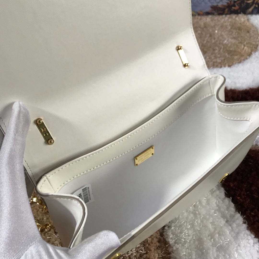 D AND G Girls Phone Bag In Smooth Calfskin