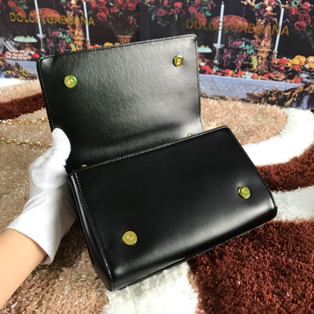 D AND G Girls Phone Bag In Smooth Calfskin