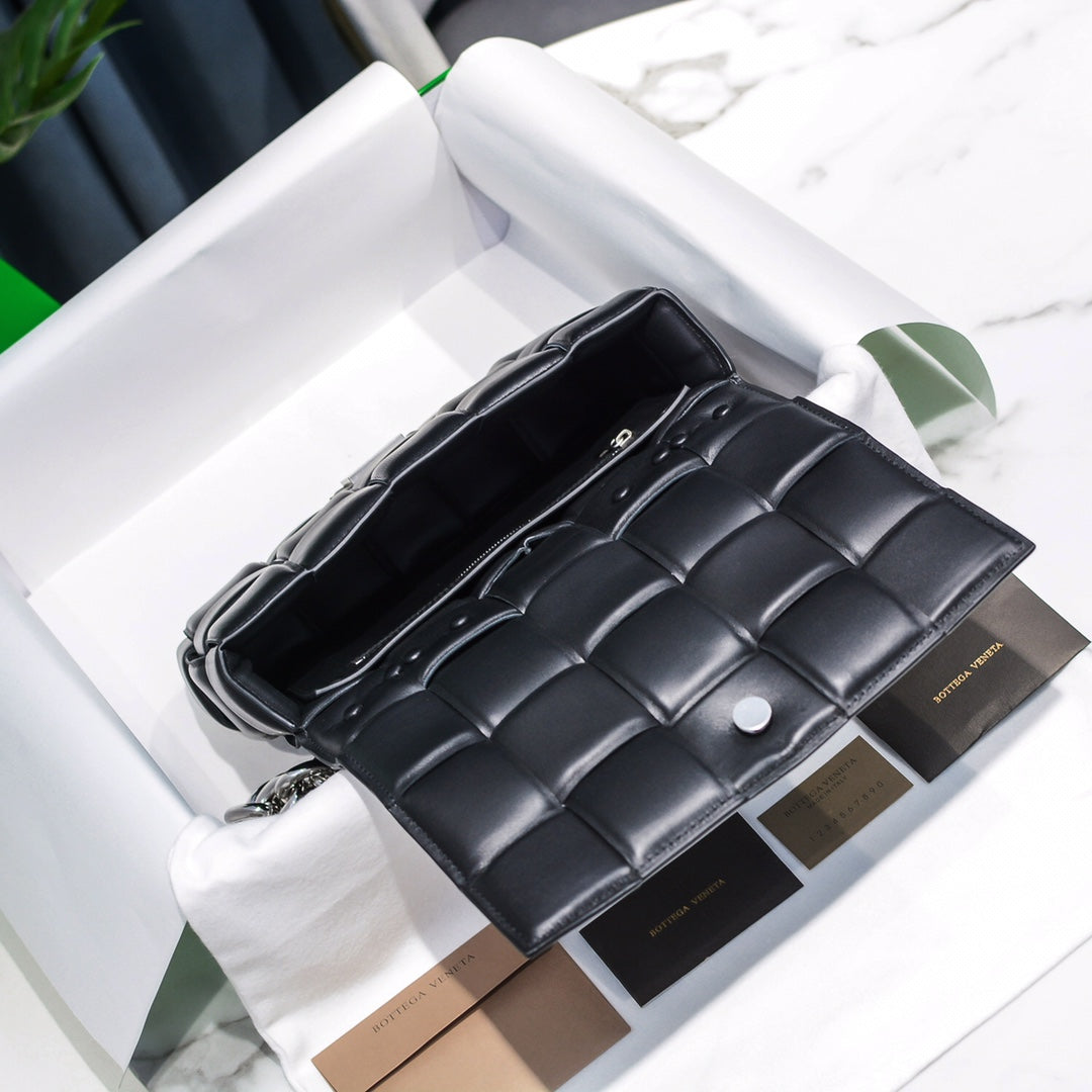 BV Chain Cassette Bag