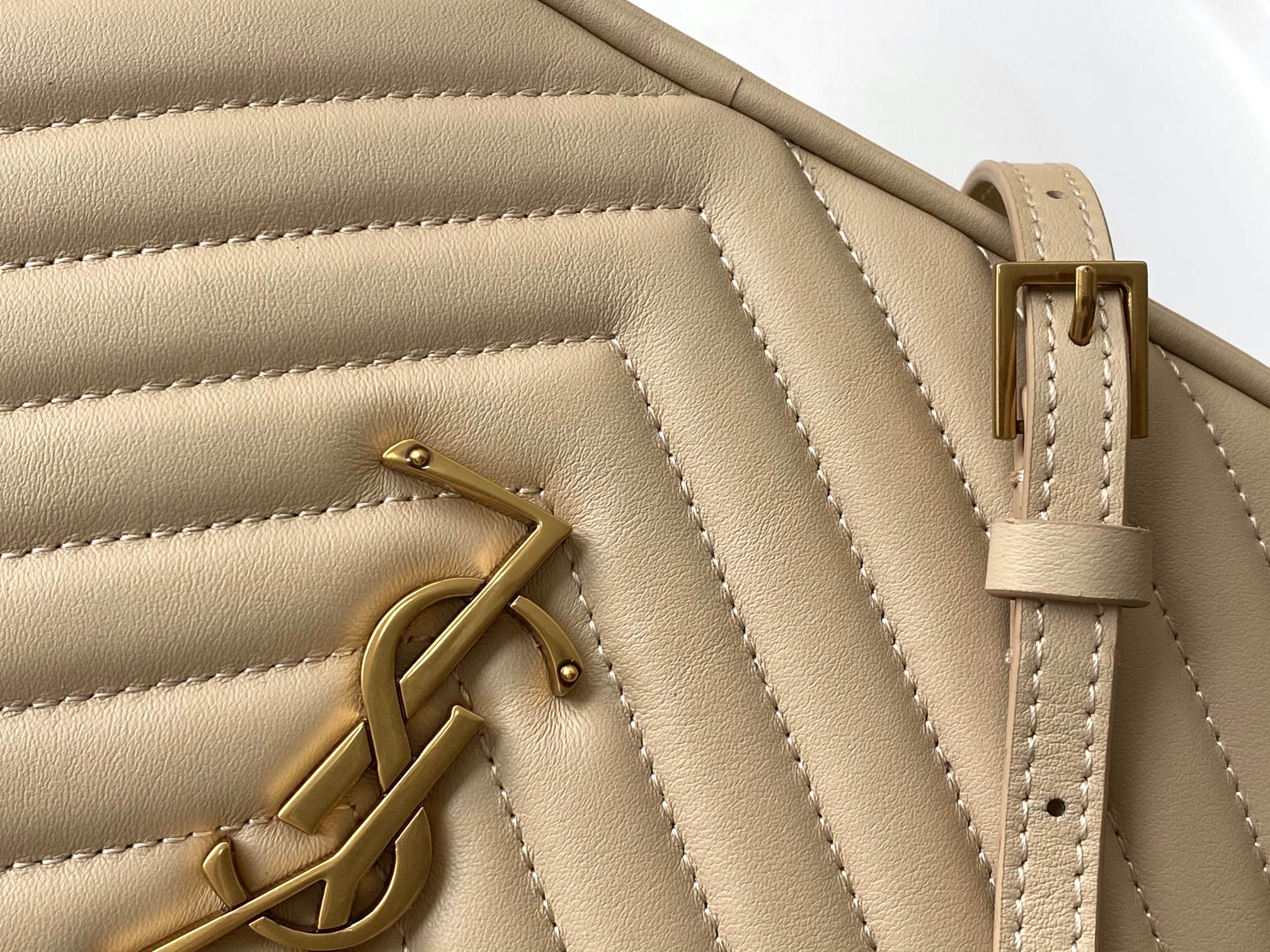 Y Lou Camera Bag In Quilted Leather