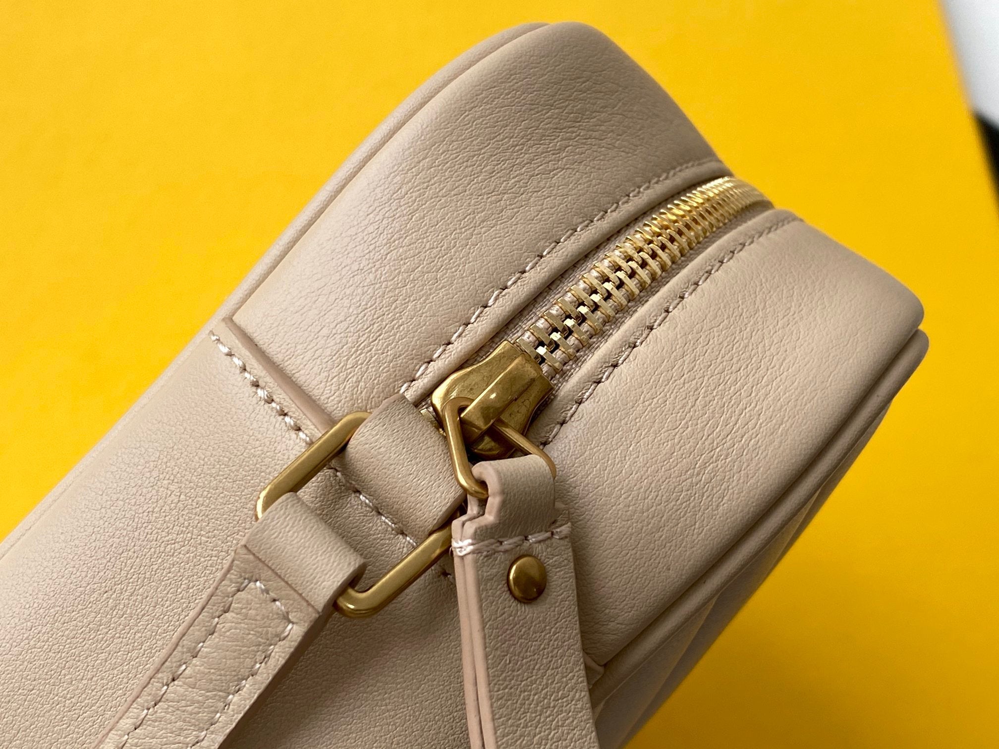 Y Lou Camera Bag In Quilted Leather