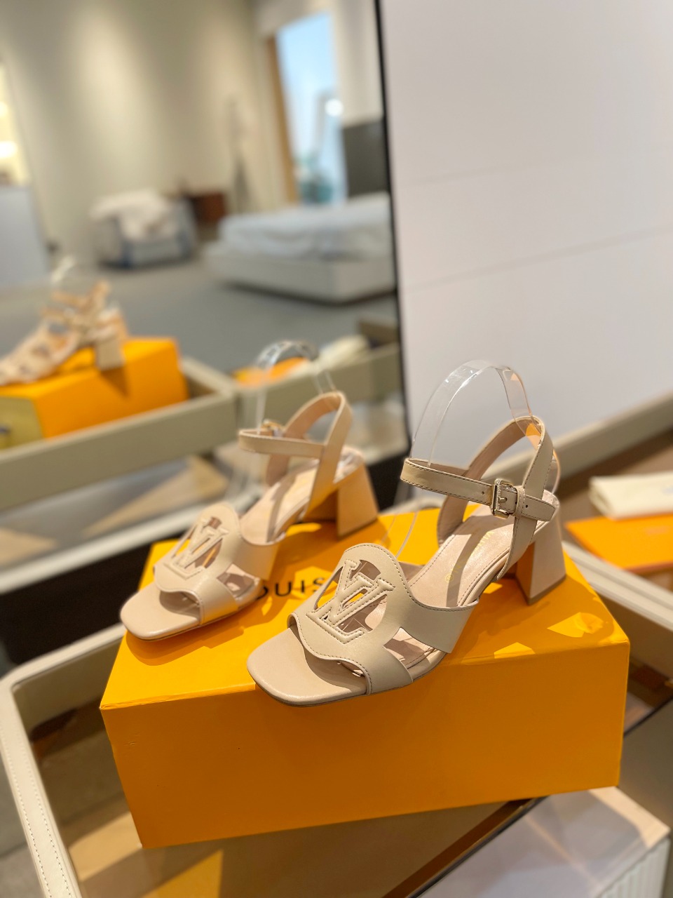 Louis new arrival women summer shoes