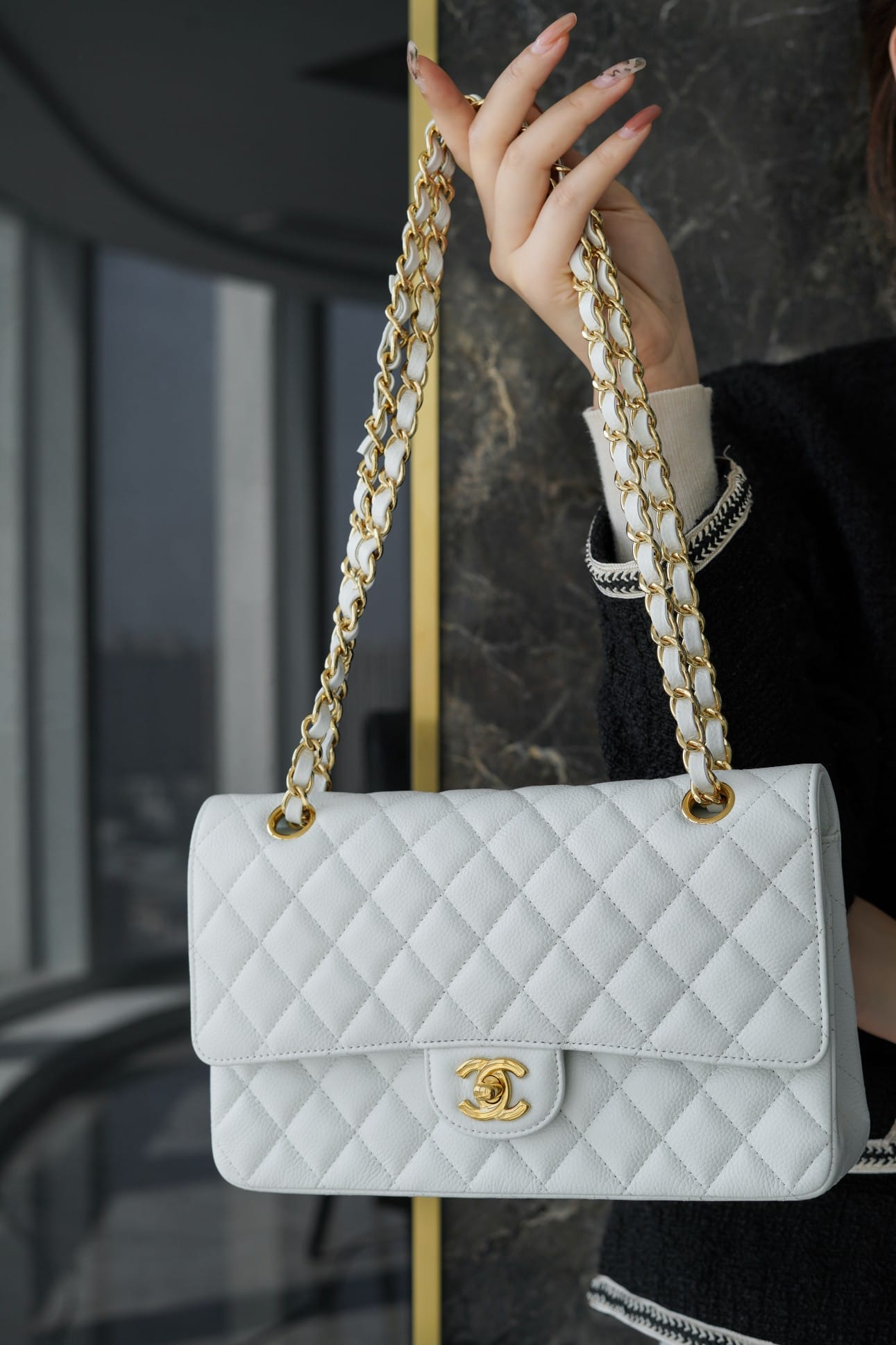 CC CF25 Classic flap bag Caviar leather