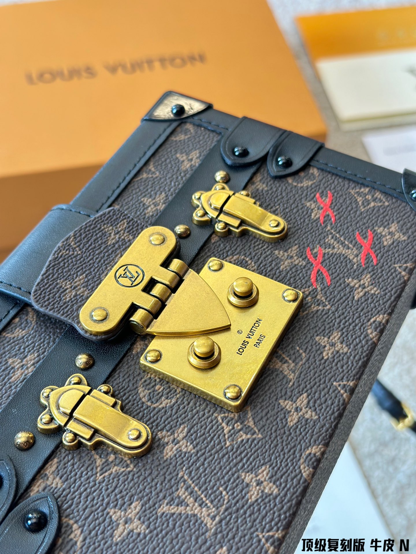 L petite malle box bag