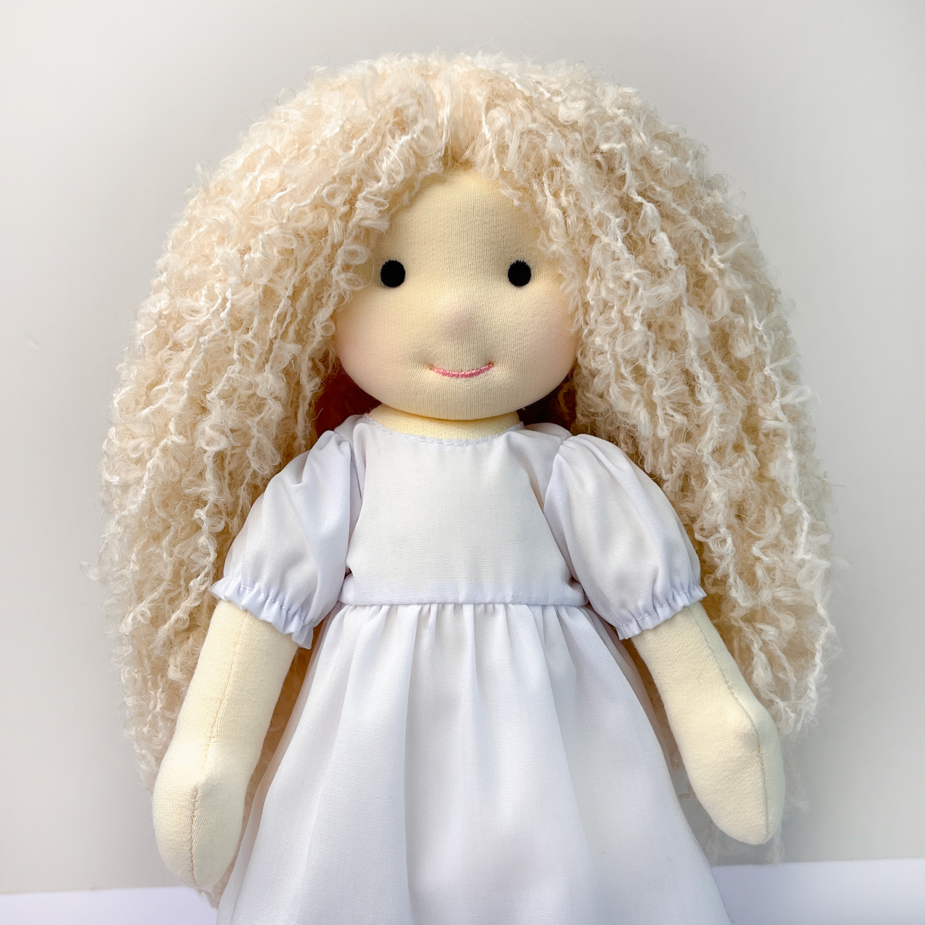 Doll hair-beige