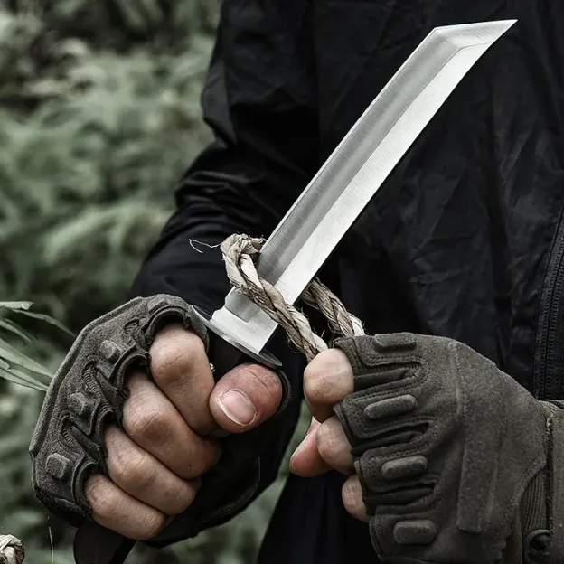 🔥Akciós termékek 50% kedvezménnyel🔥Japán főzőtárs: Kompakt szamuráj stílusú szakácskés főzéshez és kempingezéshez