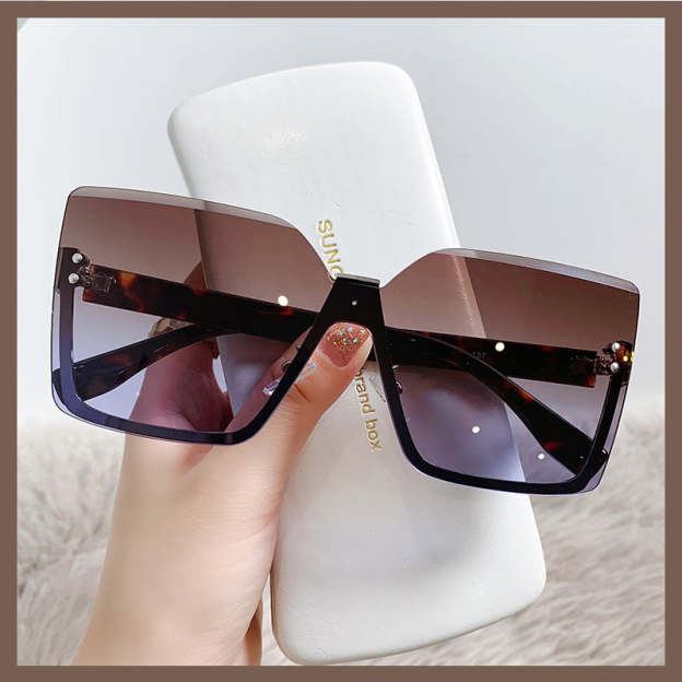 Versace-Damen-Halbrahmen-Sonnenbrille aus Metall