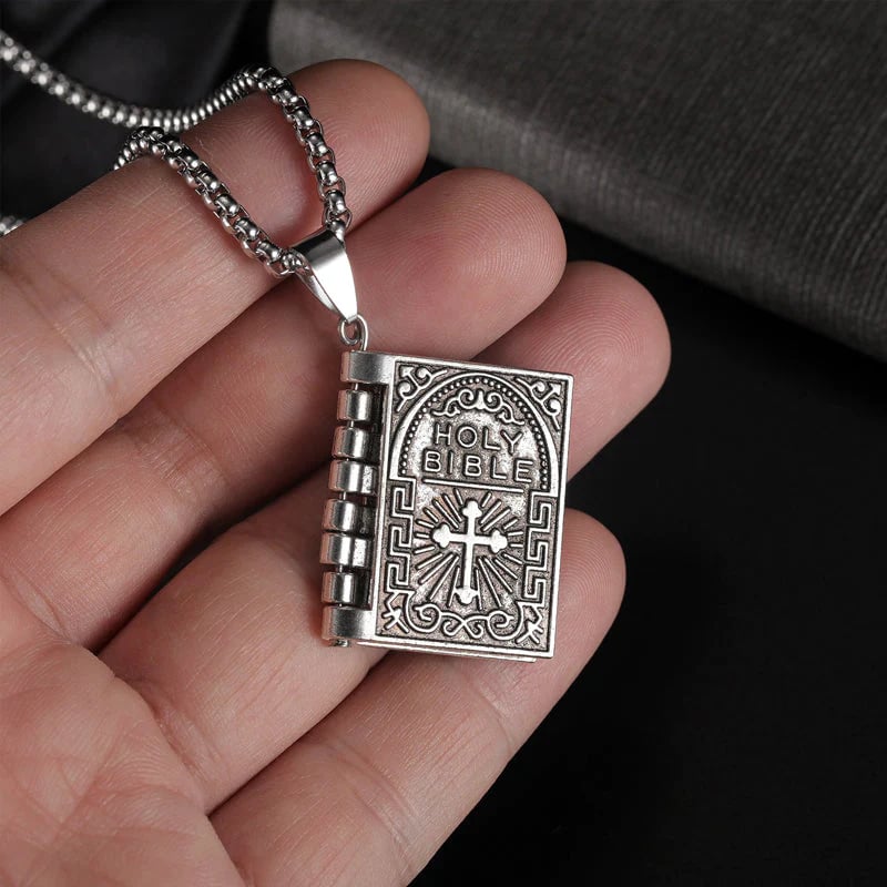 Piccola collana con croce
