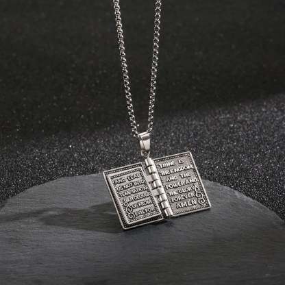 Piccola collana con croce