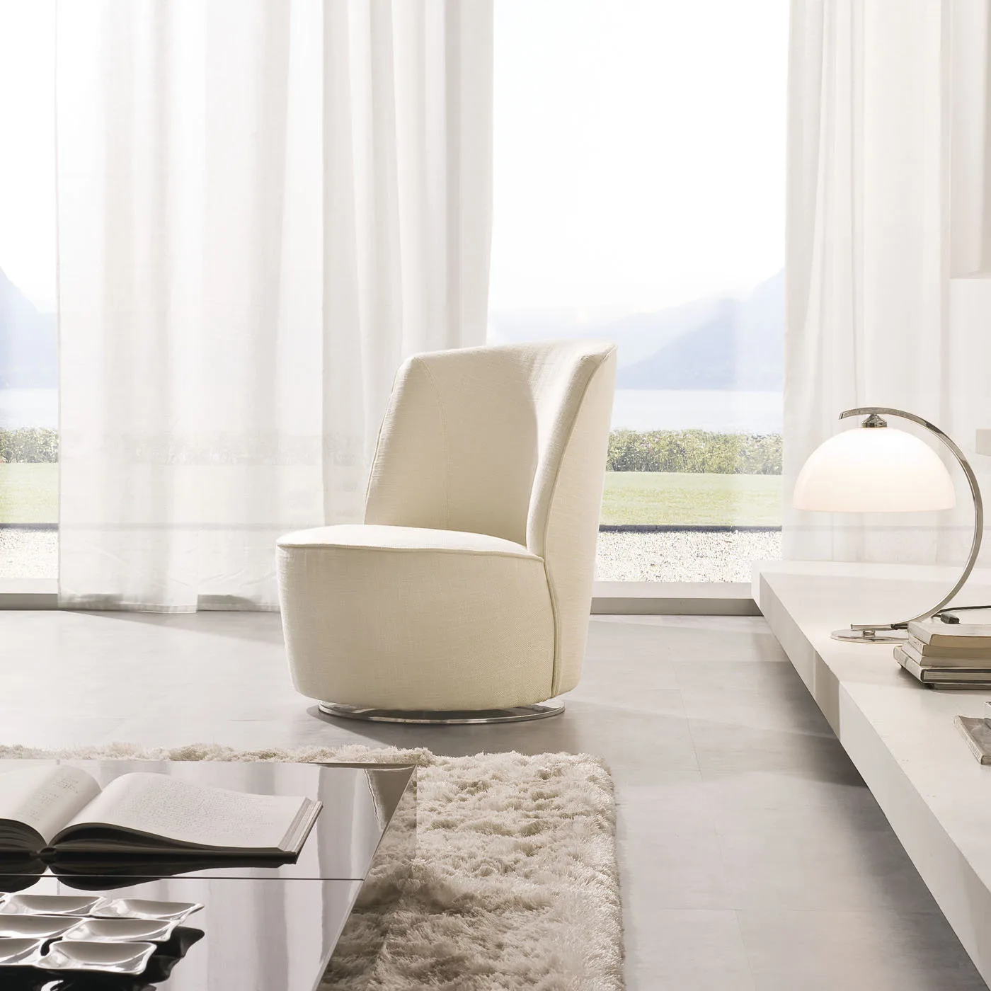 COCOON IVORY SWIVEL CHAIR