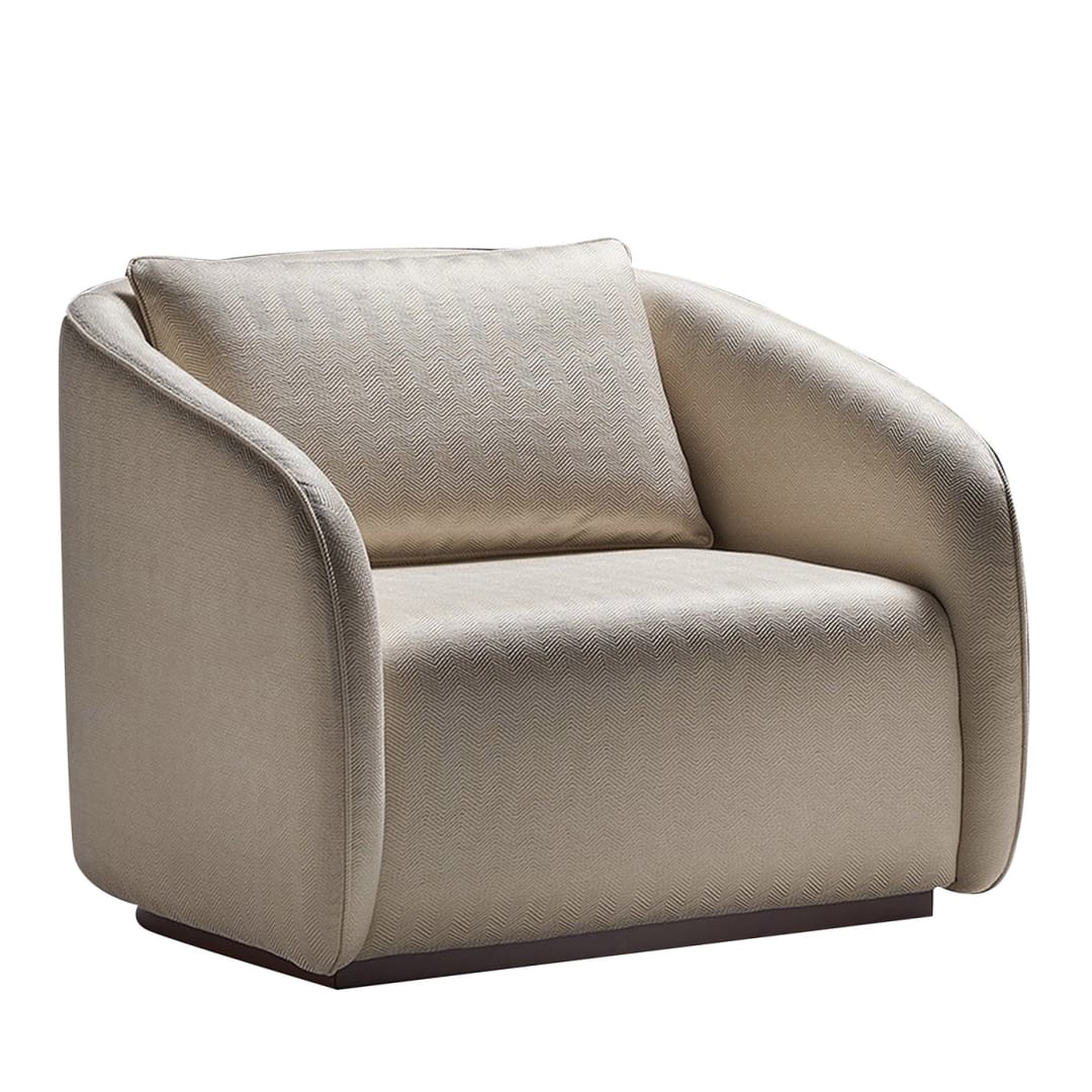 GIULIA ARMCHAIR