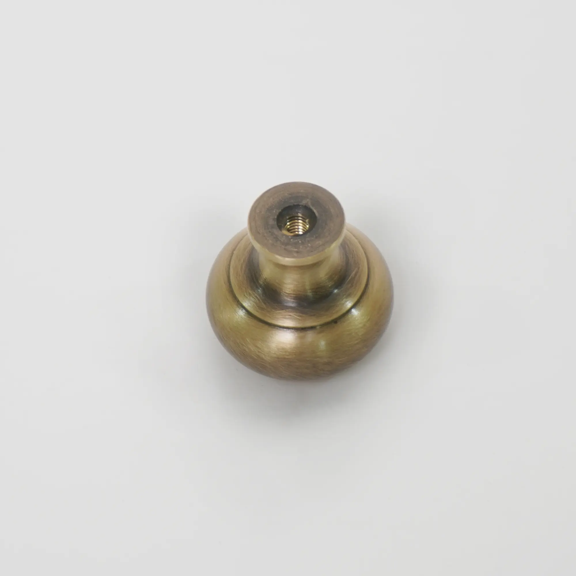 Antique Brass Classic Knob