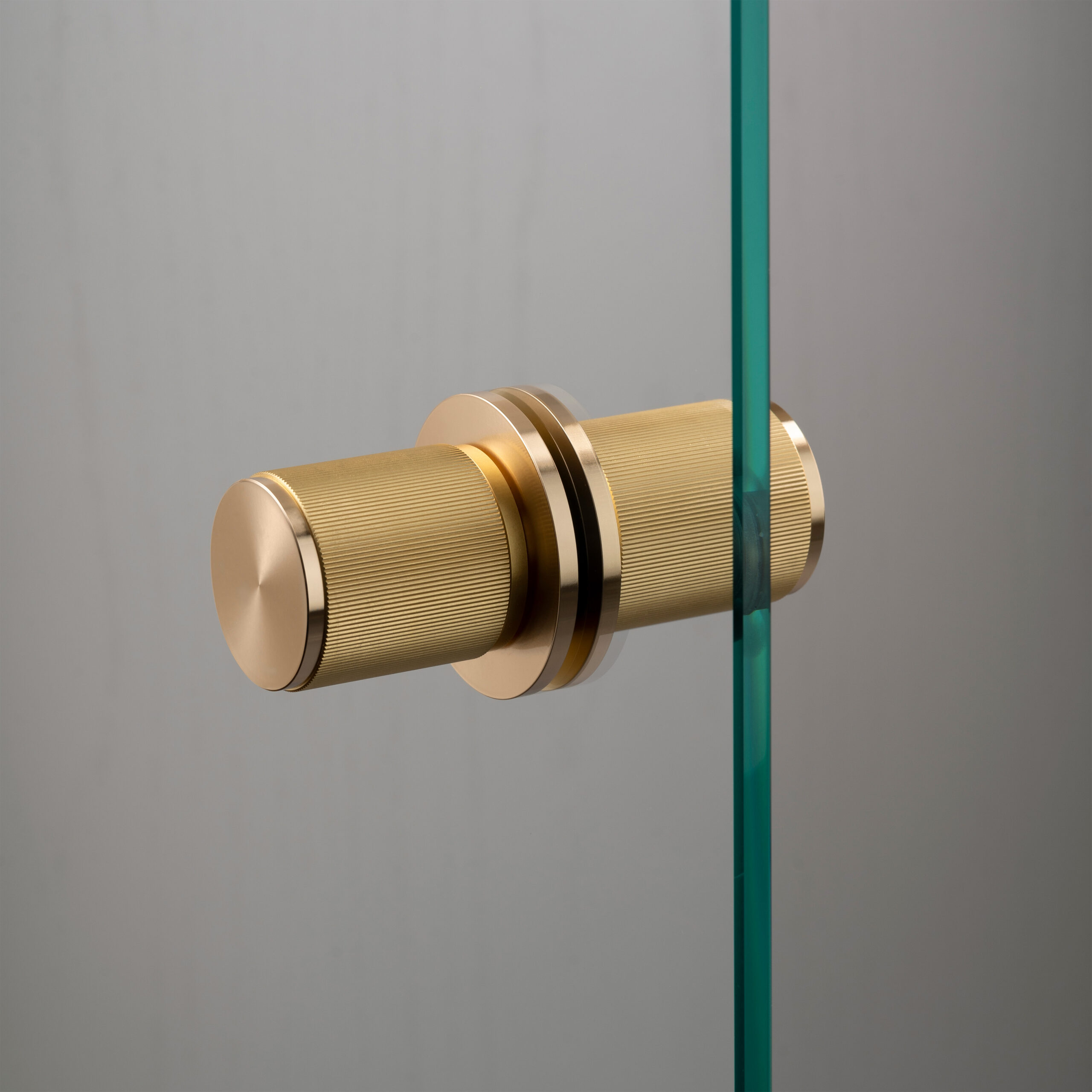 FIXED DOOR KNOB / DOUBLE-SIDED / LINEAR / BRASS