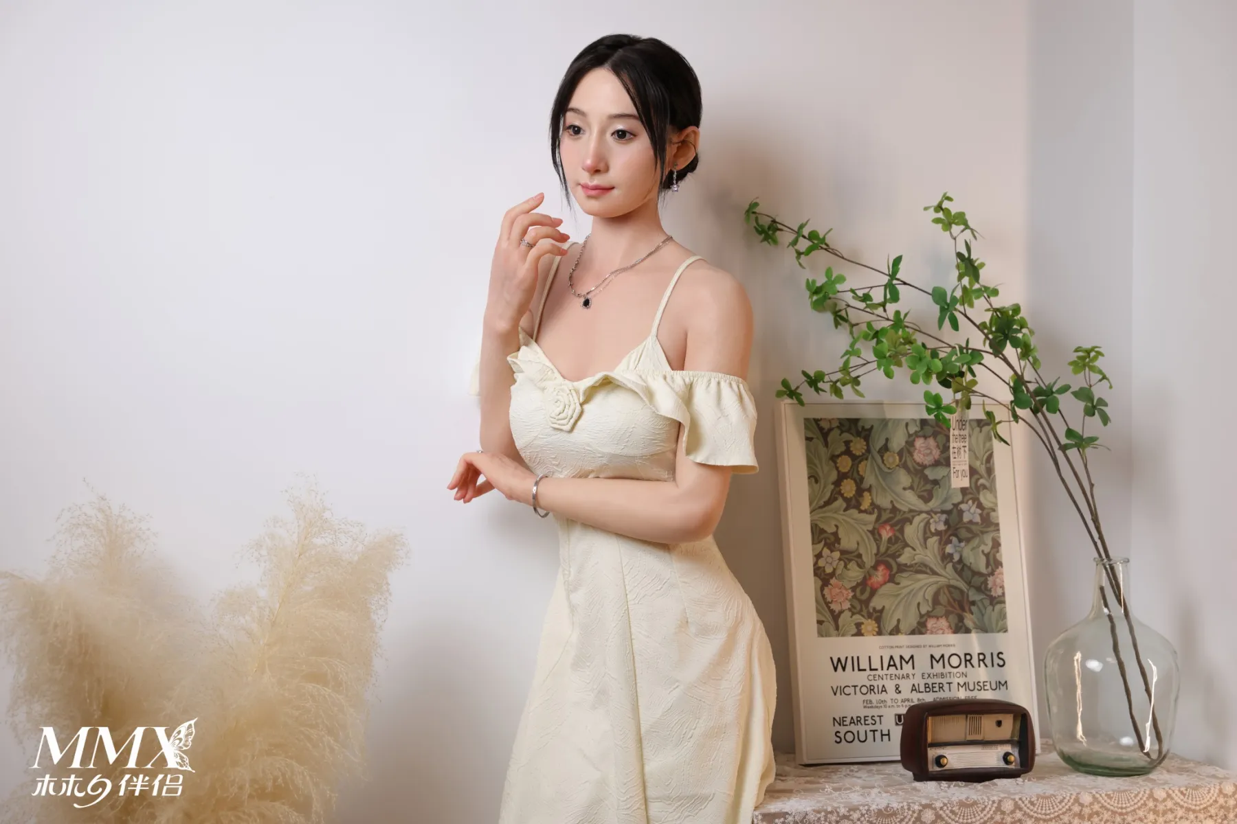 MMX Doll | 172cm/5ft8 Small Breasts Alluring Japanese Innocent Beatuy Realistic Silicone Sex Doll - MengZhu 