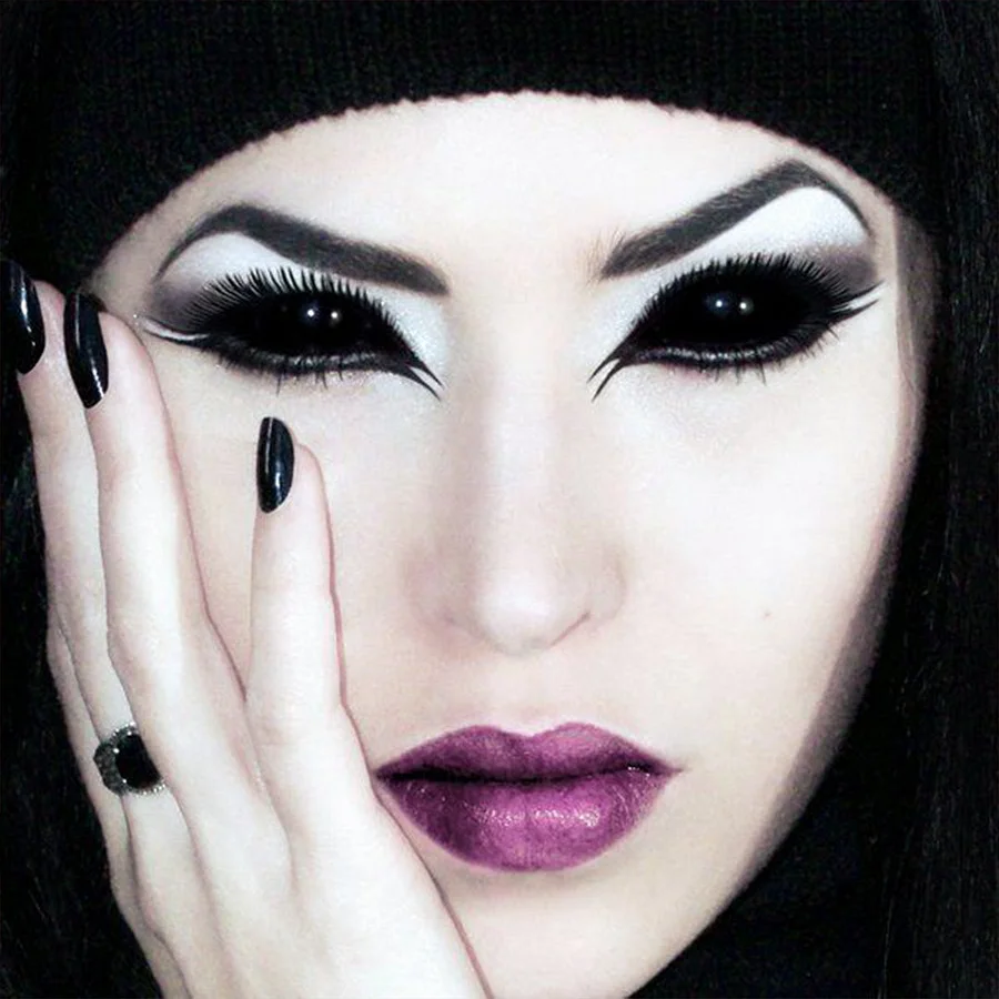 Eyeza Black Sclera 22mm  | 1 Year