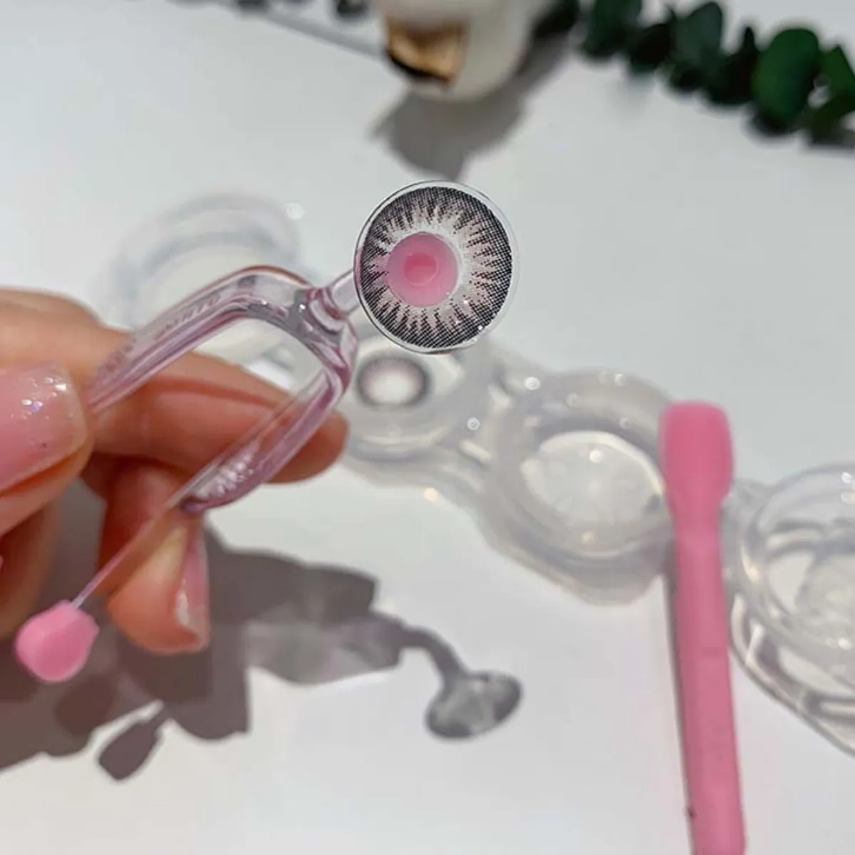 Contact Lens Wearing Tool（Silicone Soft Tweezer Stick Set）