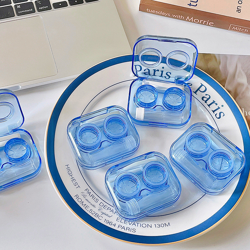 Integrated No-Twist Cap Contact Lens Companion Case