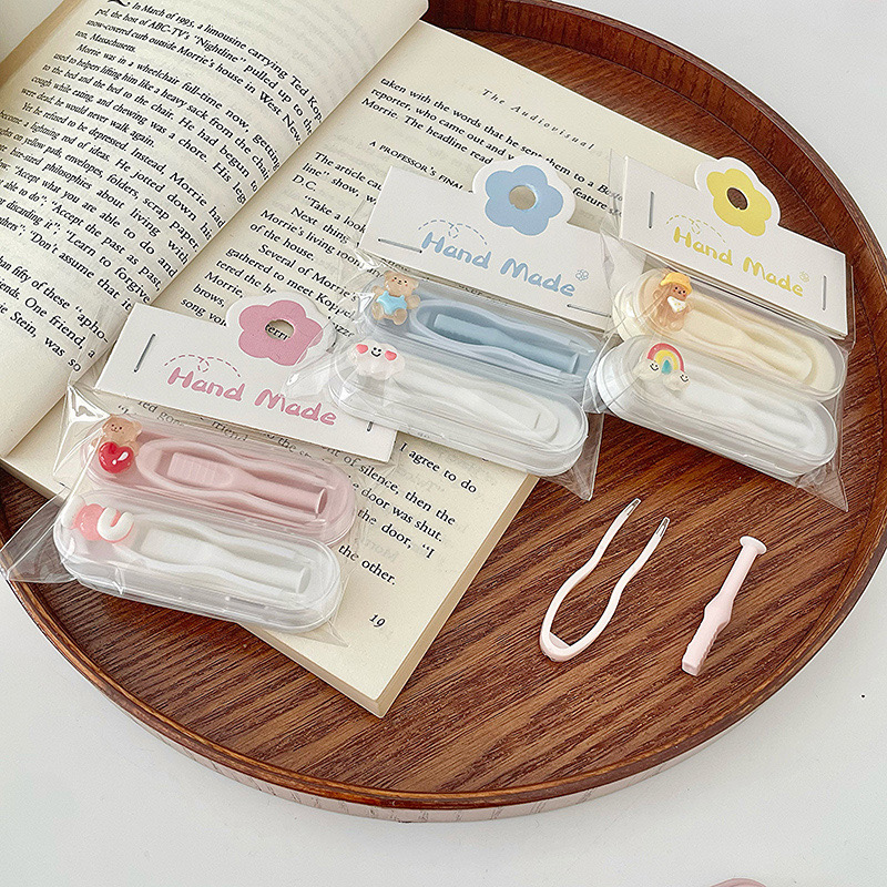 Cute Bear Design Contact Lens Remover Tool with Independent Storage Cases