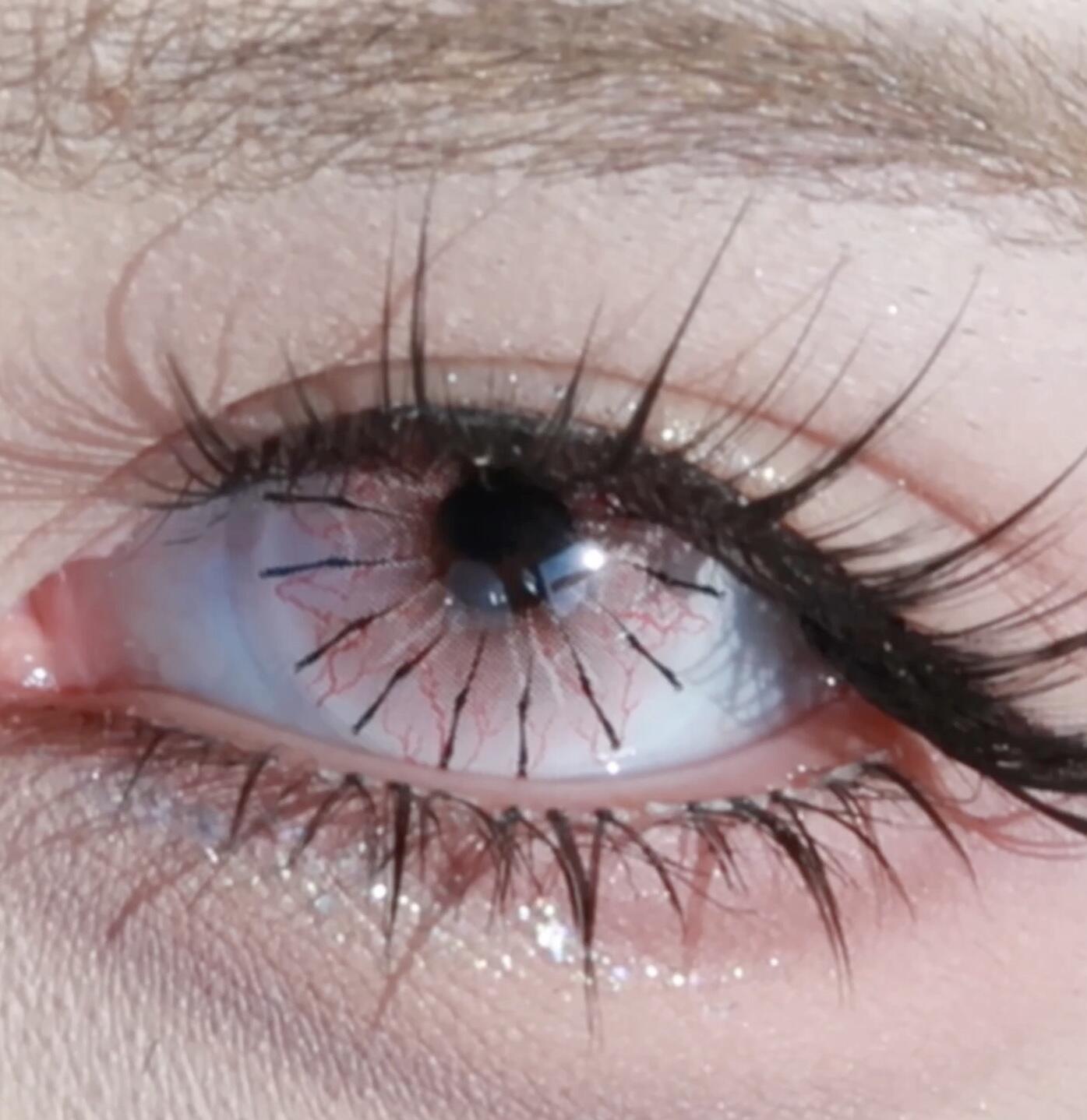 Eyeza Silken Red | 1 Day