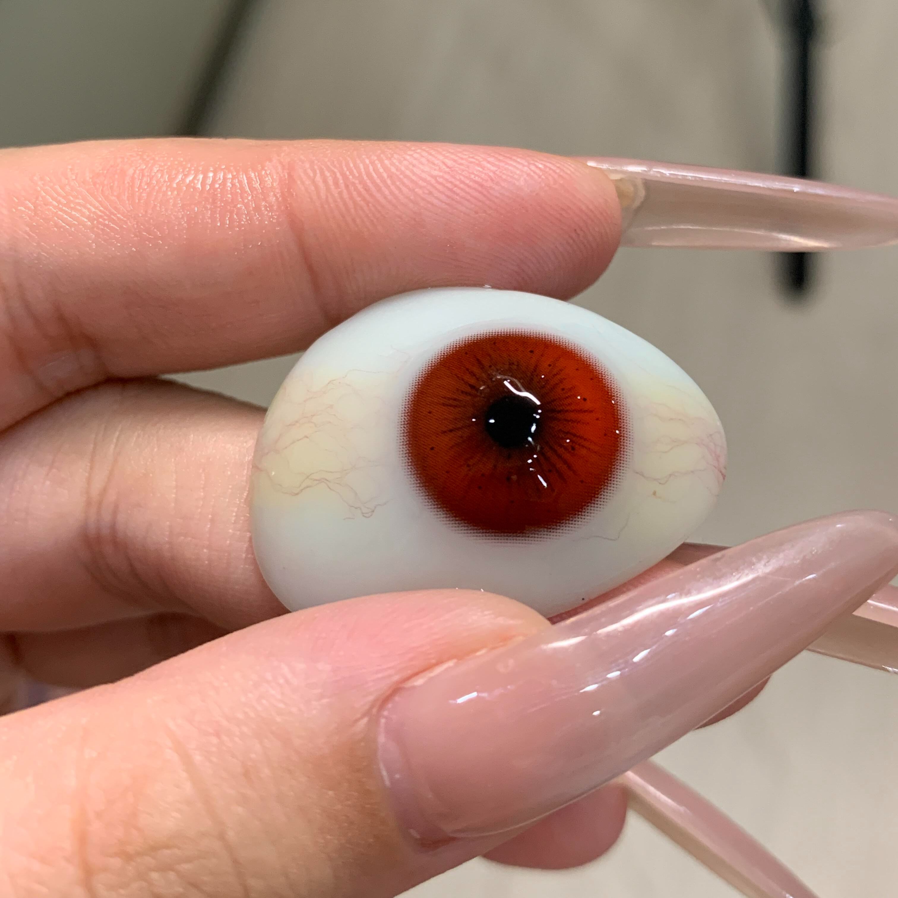 Eyeza Mysteria Red | 6 Months