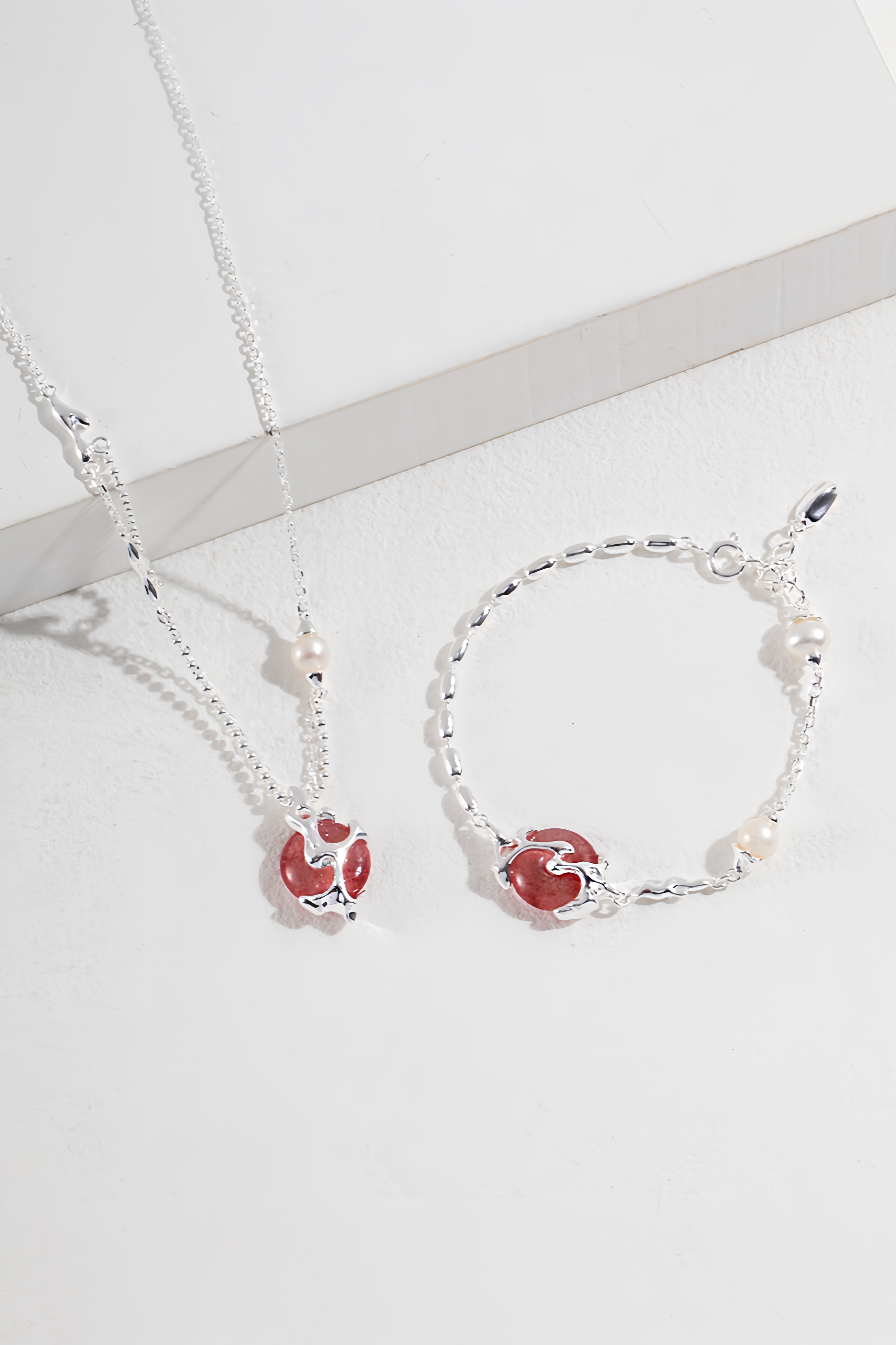  18K S925 sterling silver fashion temperament strawberry crystal series