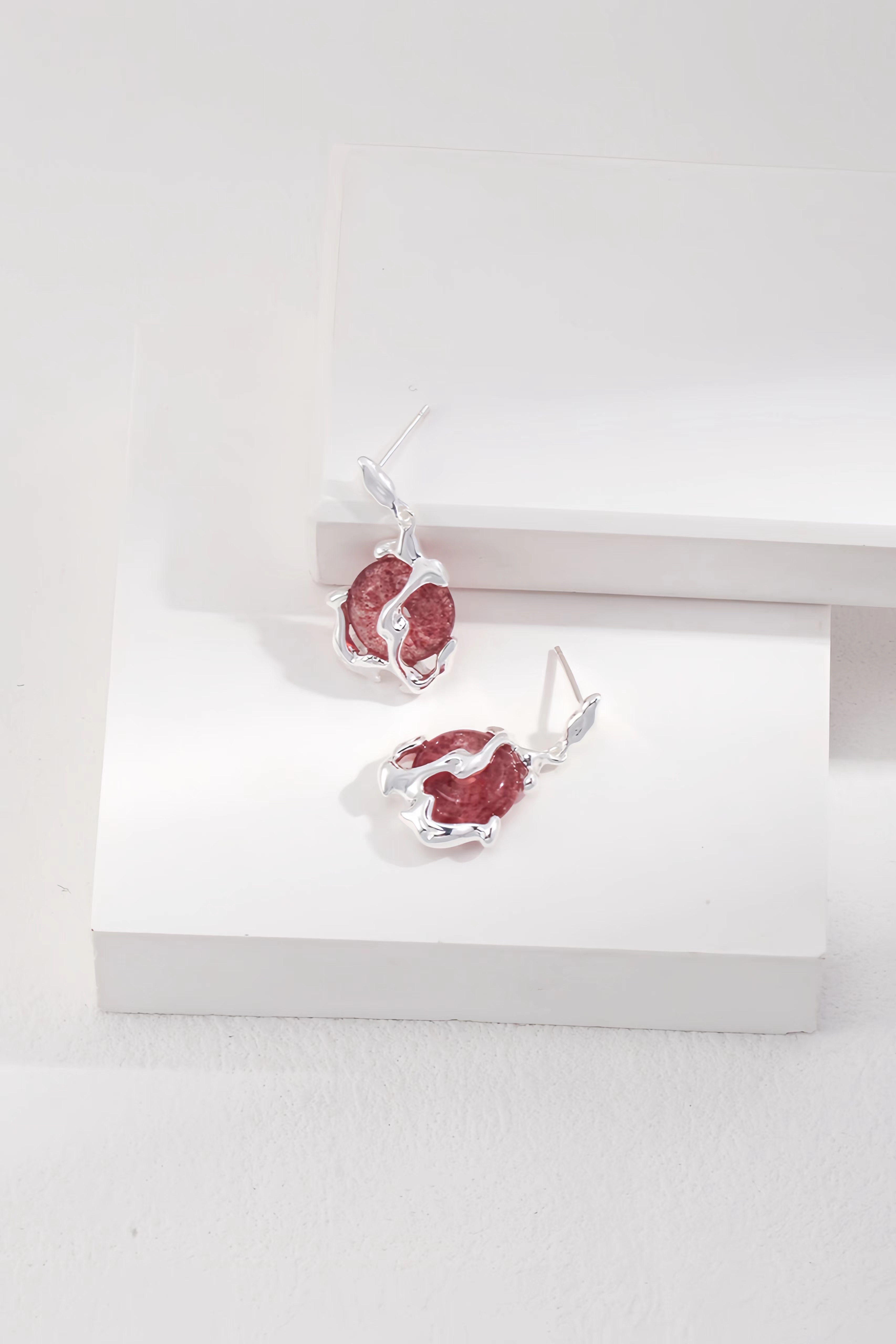  18K S925 sterling silver fashion temperament strawberry crystal series