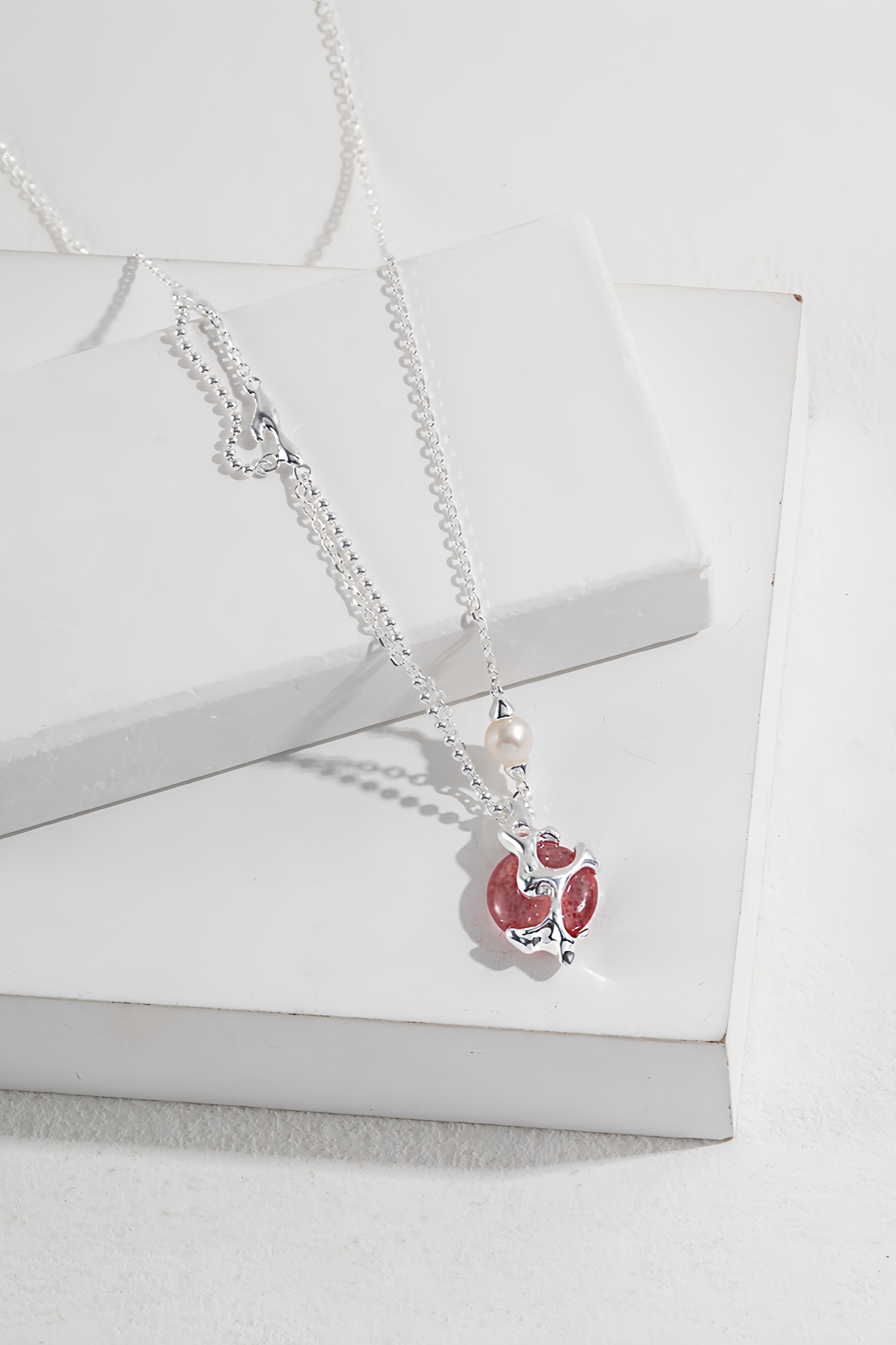  18K S925 sterling silver fashion temperament strawberry crystal series