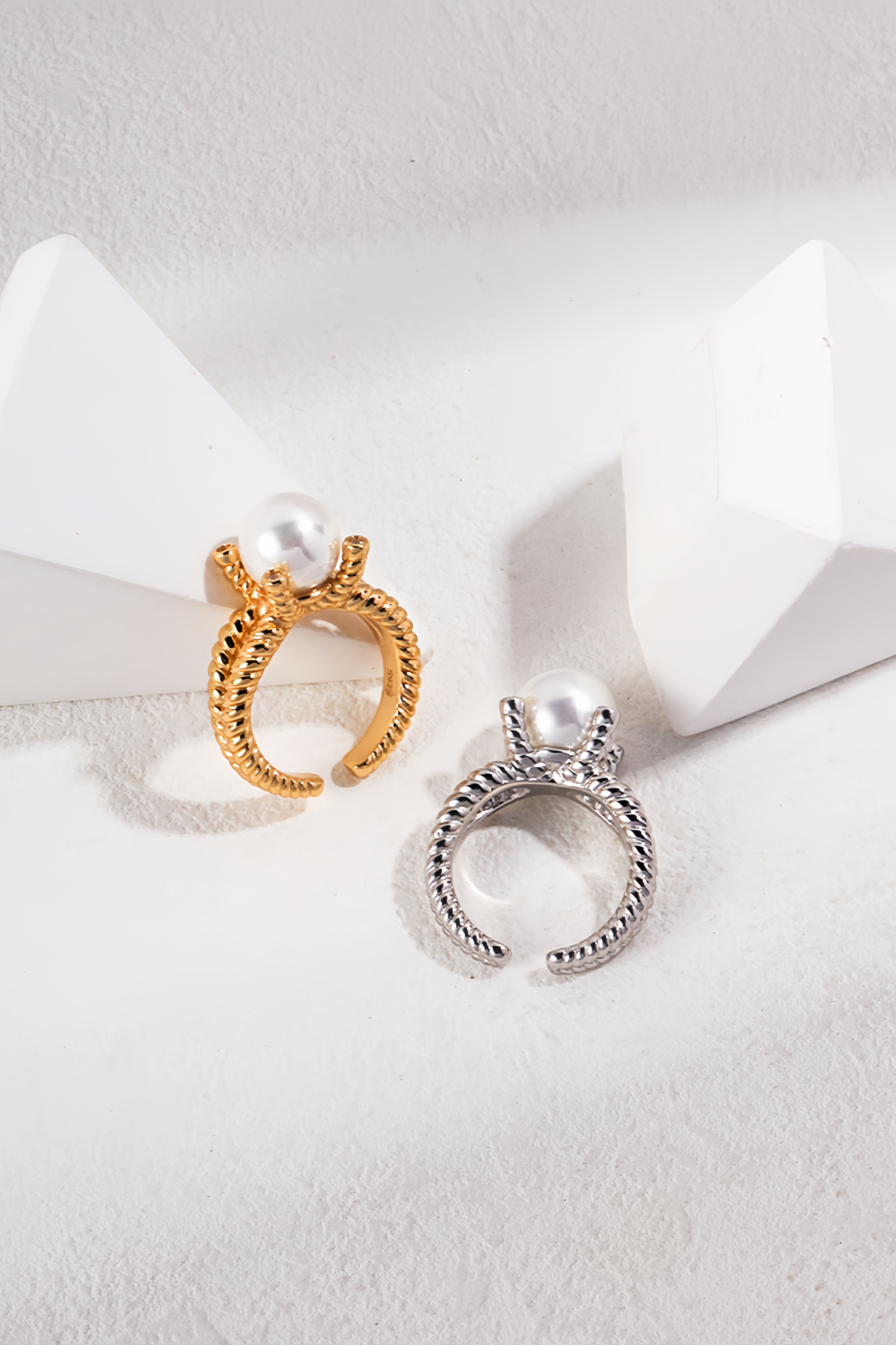 18K S92 Sterling Silver Simple Atmosphere Fashion Ring