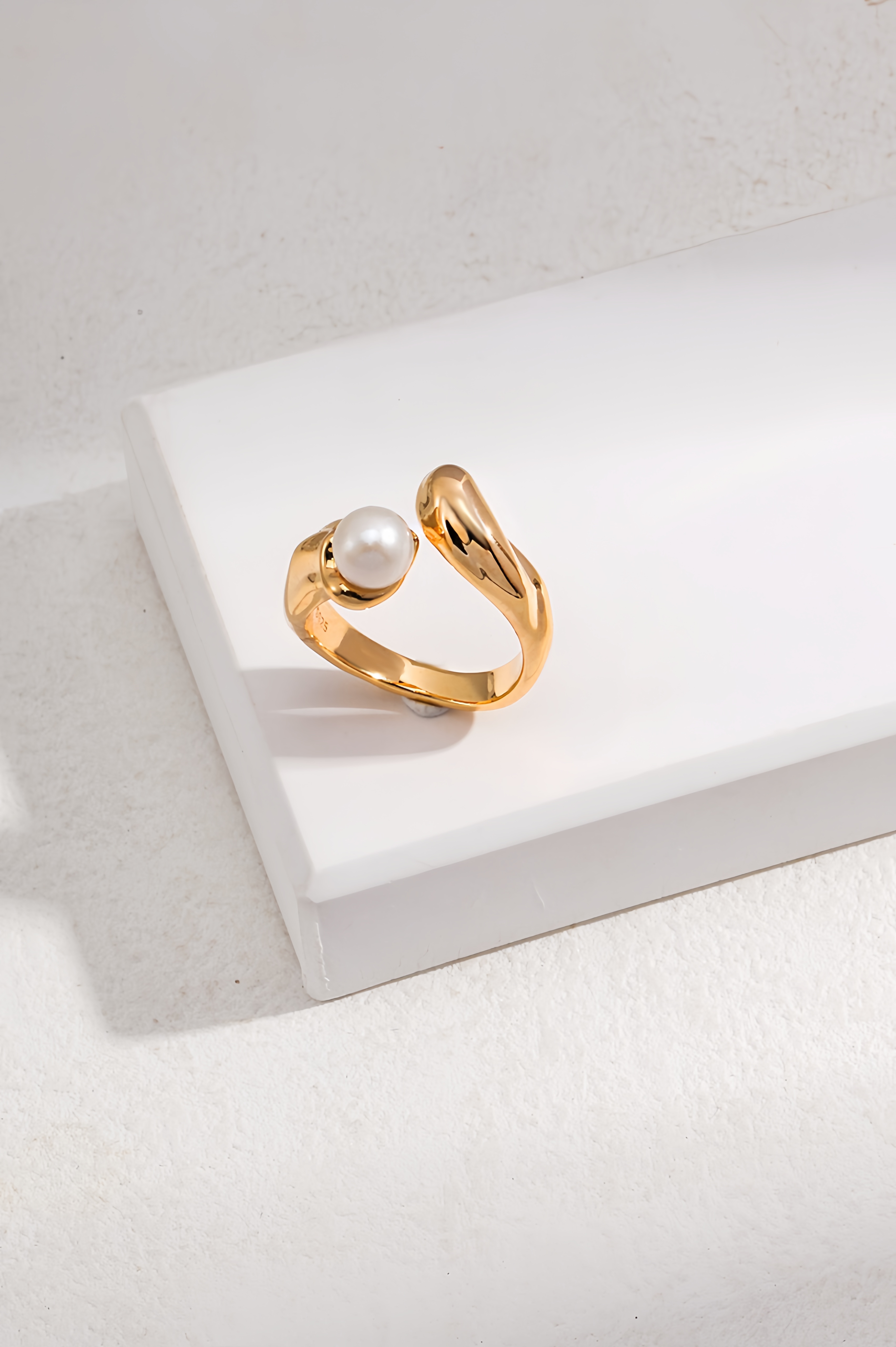 18K S95 Sterling Silver Fashion Vintage Temperament Pearl Ring