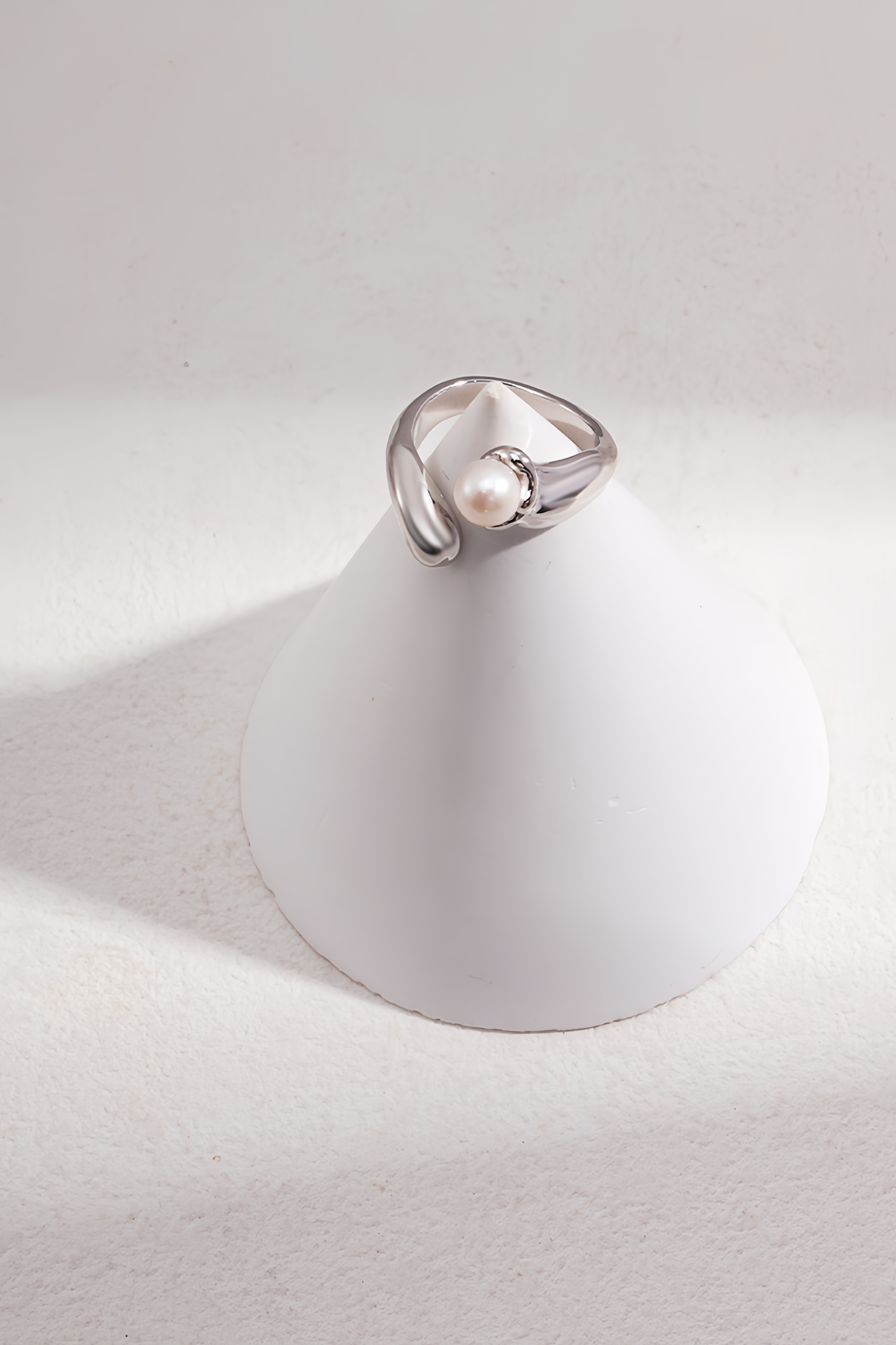 18K S95 Sterling Silver Fashion Vintage Temperament Pearl Ring