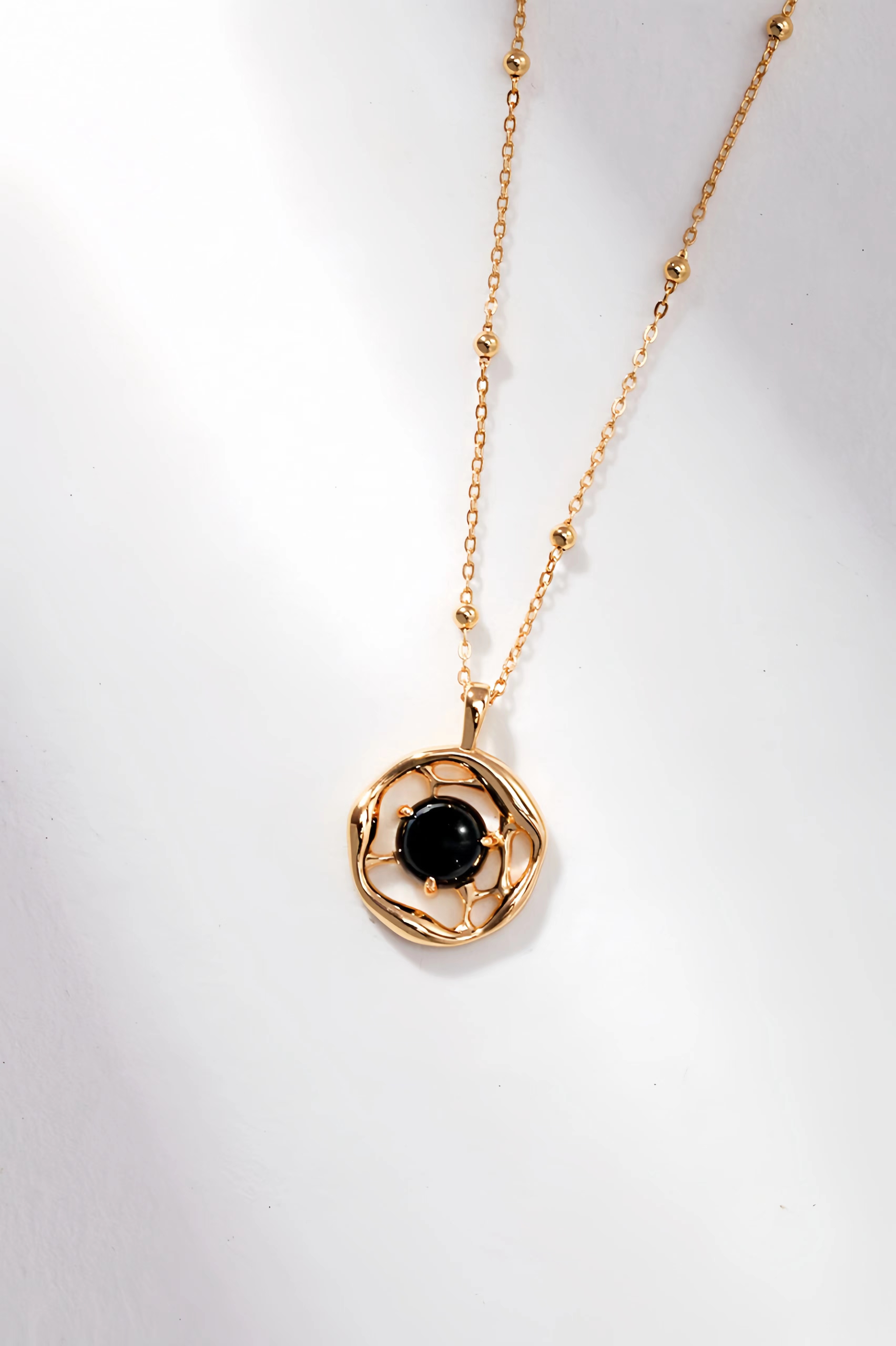 Natural Freshwater Pearl Flower Pendant Necklace