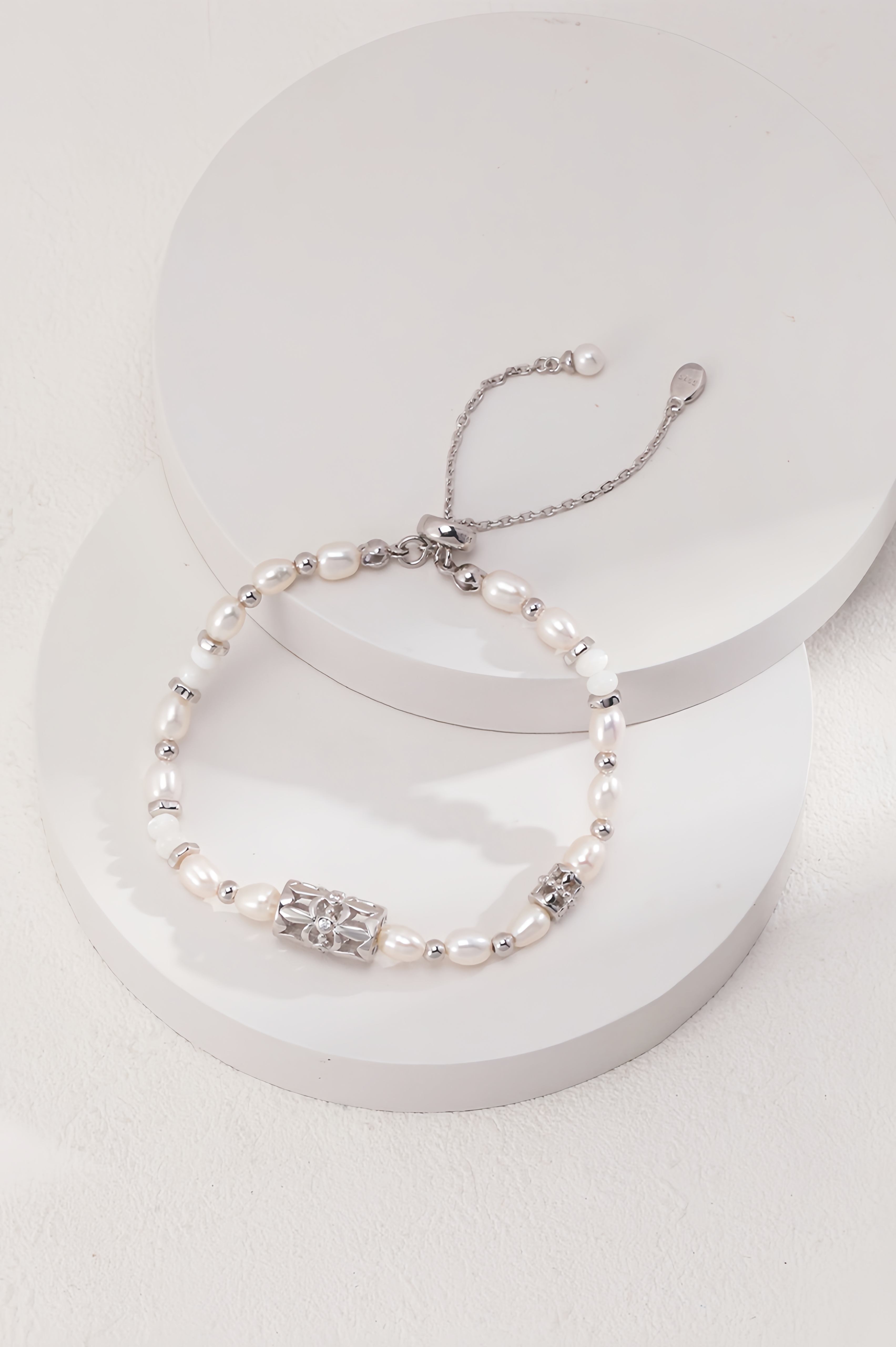 18K S95 Sterling Silver Fashion Elegant Unique Premium Pearl Bracelet