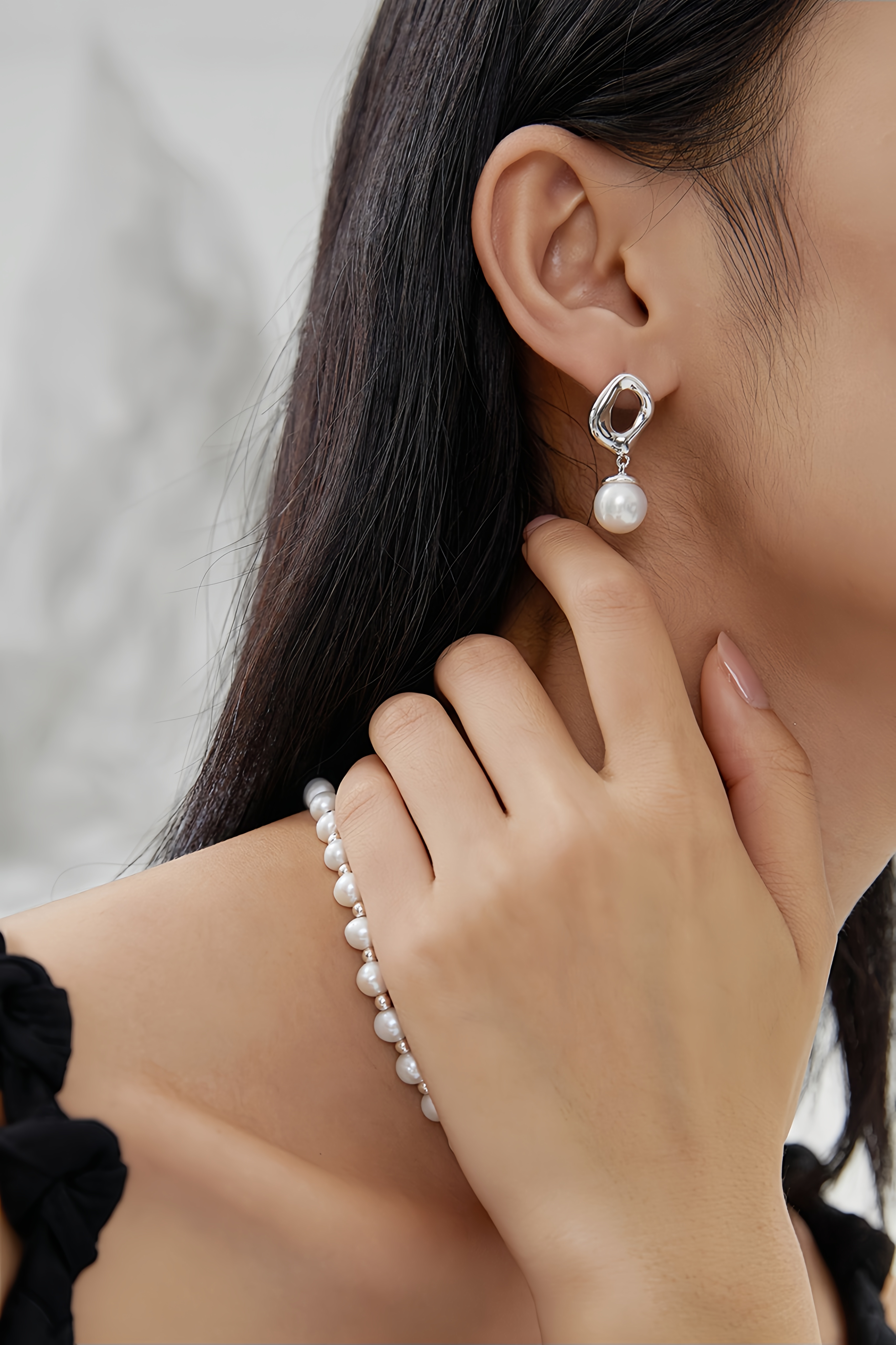 18K S925 Sterling Silver Fashion Cool Style Pearl Reinvention Collection