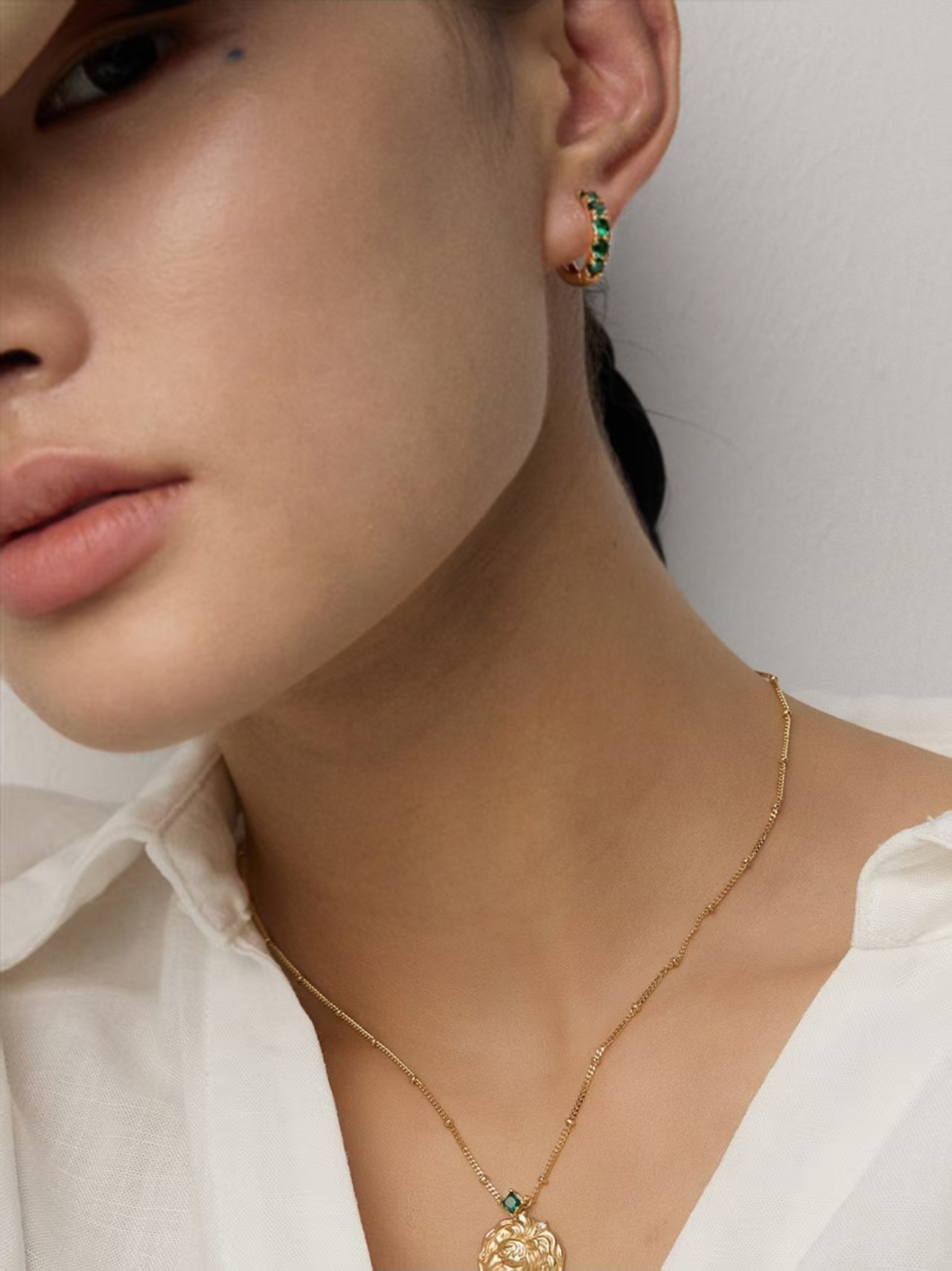 18K 925 Silver Simple and Stylish Zircon Earrings