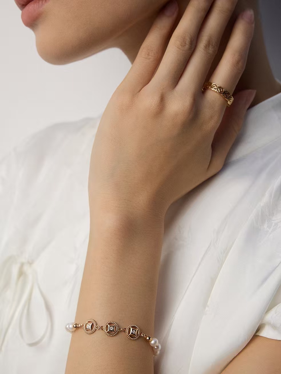 18K 925 Sterling Silver Qian Duo Duo Fashion Pearl/Gold Bracelet