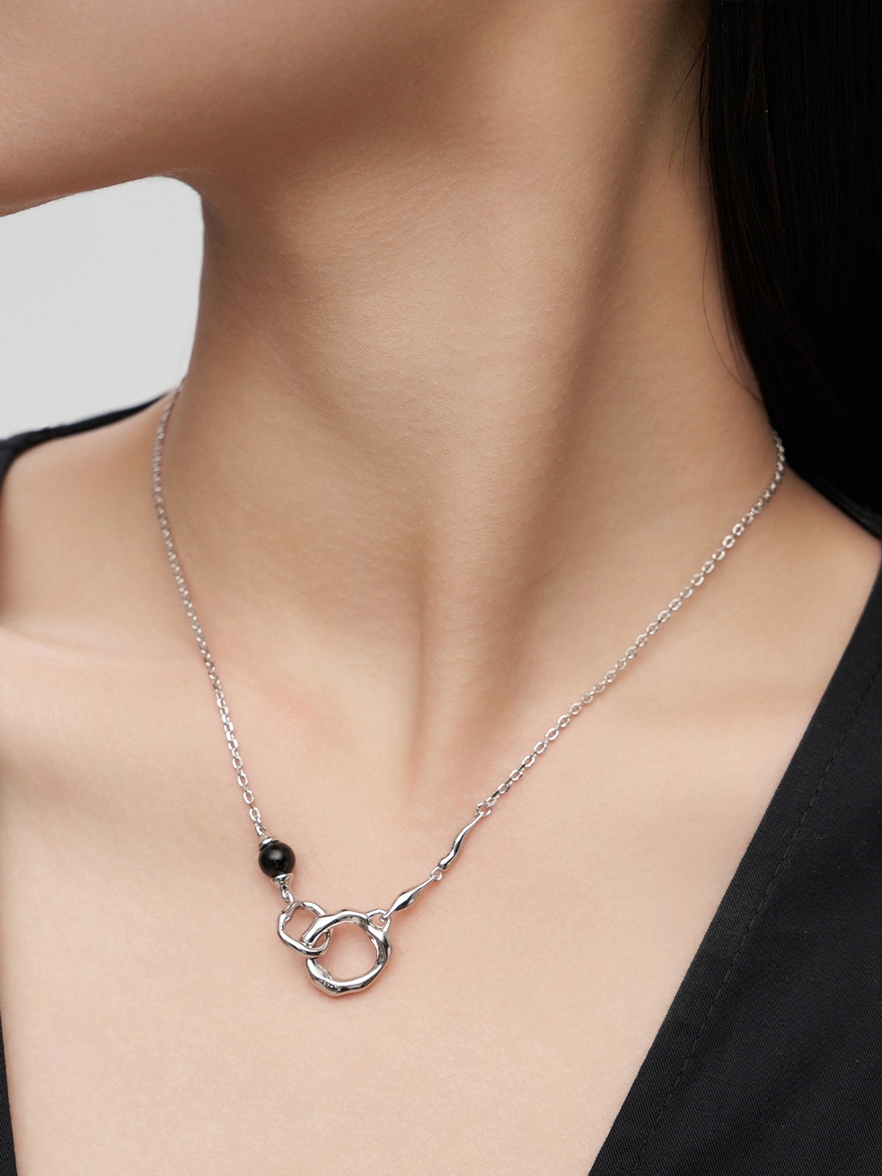 18K 925 Sterling Silver, Simple, Classic, and Exquisite Pearl and Agate Necklace
