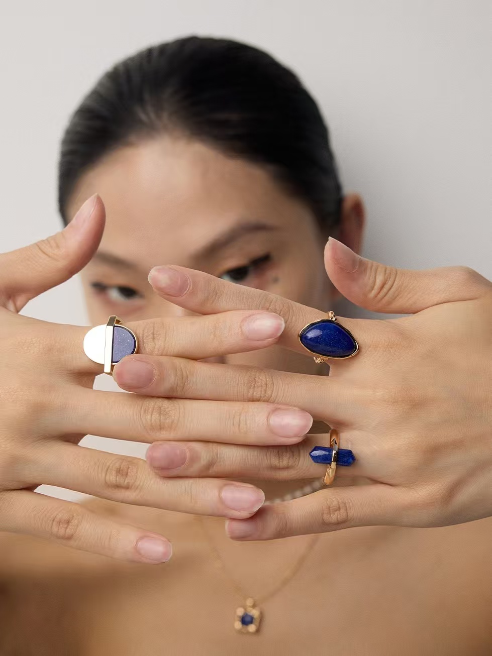 18K 925 Sterling Silver Natural Lapis Lazuli Ring: Simple, vintage, and unique.
