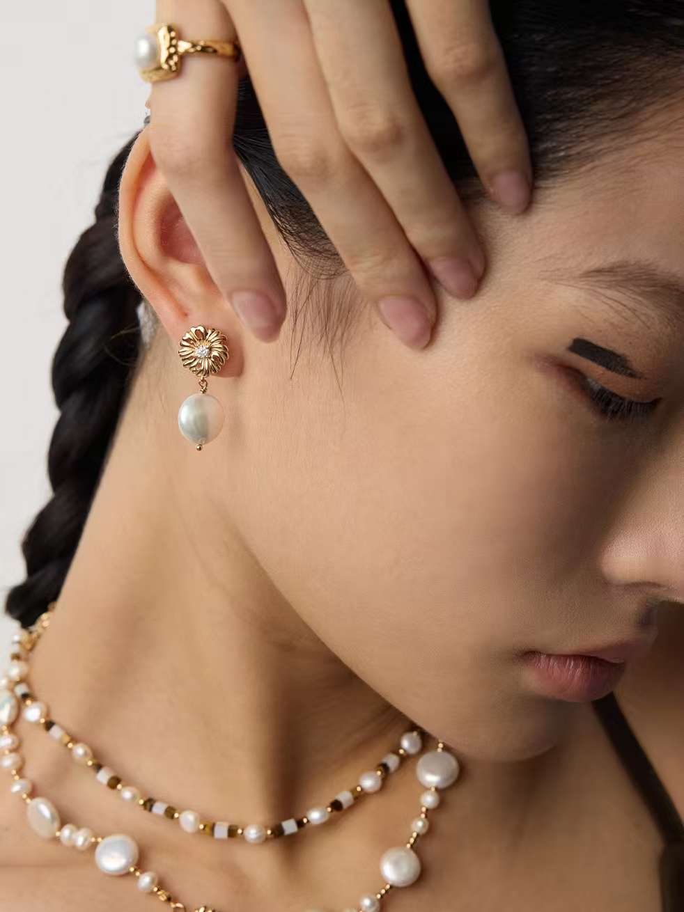 18K S925 Sterling Silver Fashion Retro Niche Pearl Earrings and Necklace