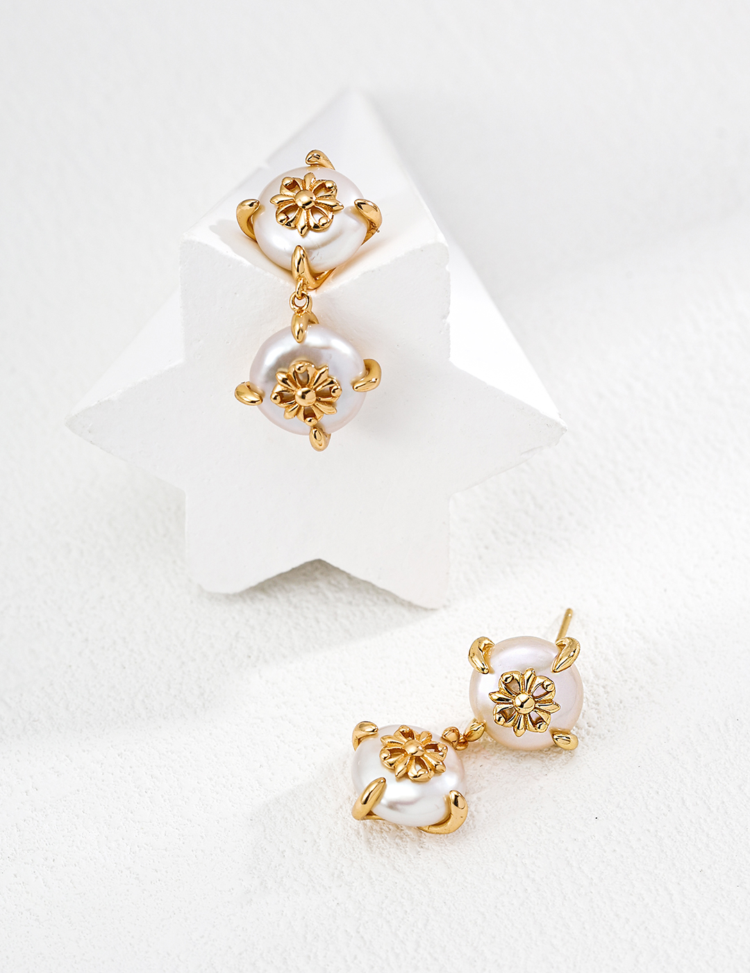 18K natural pearl delicate and noble fashion earrings