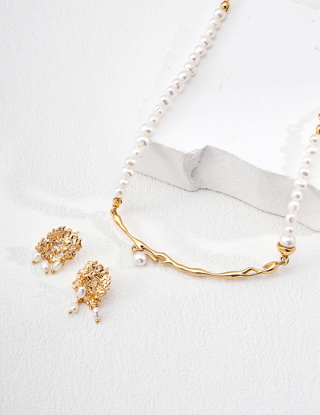 18K 925 sterling silver pearl earrings, elegant and simple, and elegant