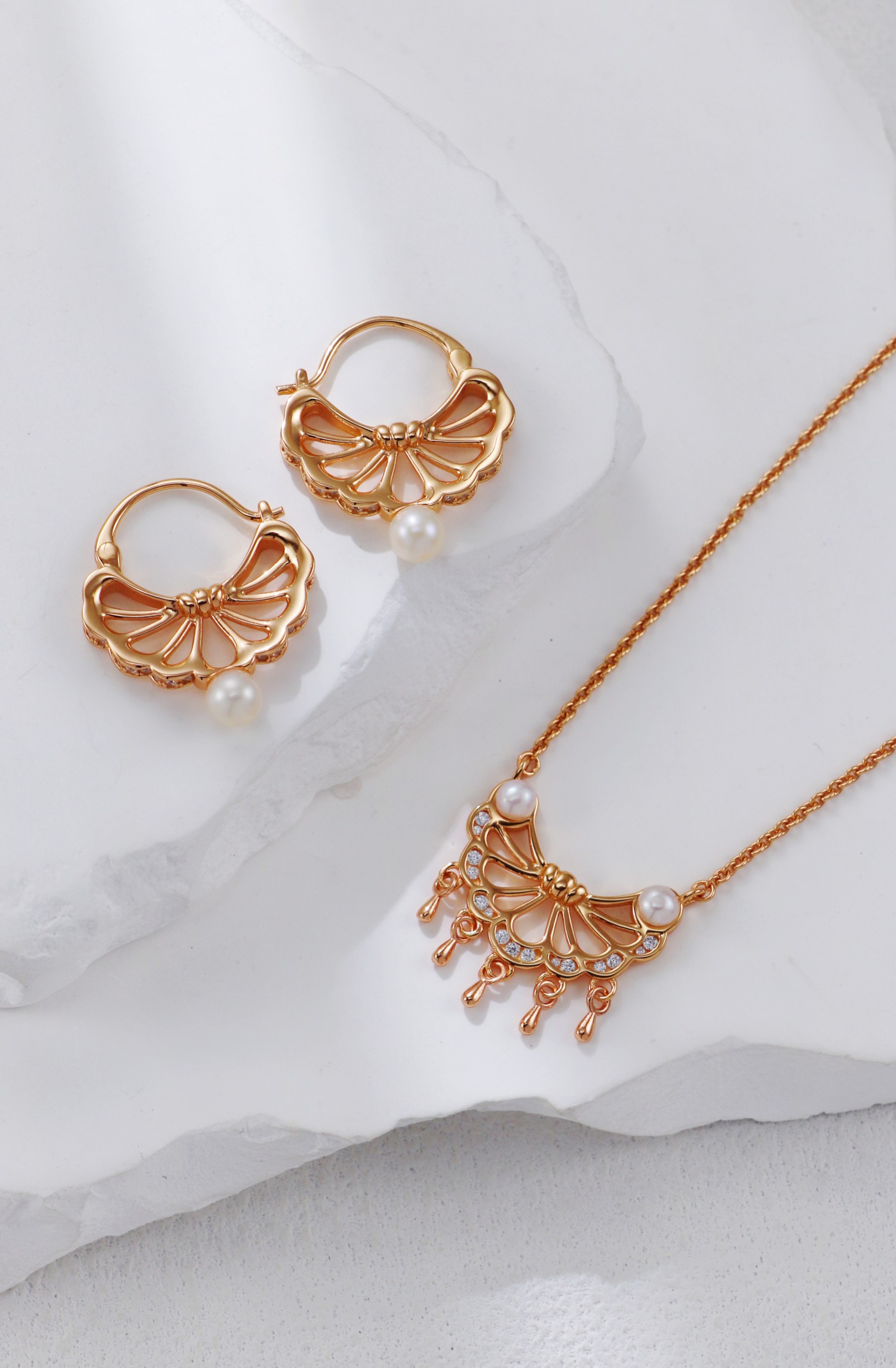 18K S925 Silver Fashionable, Exquisite, and Luxurious Lingyu Series Pearl Necklace