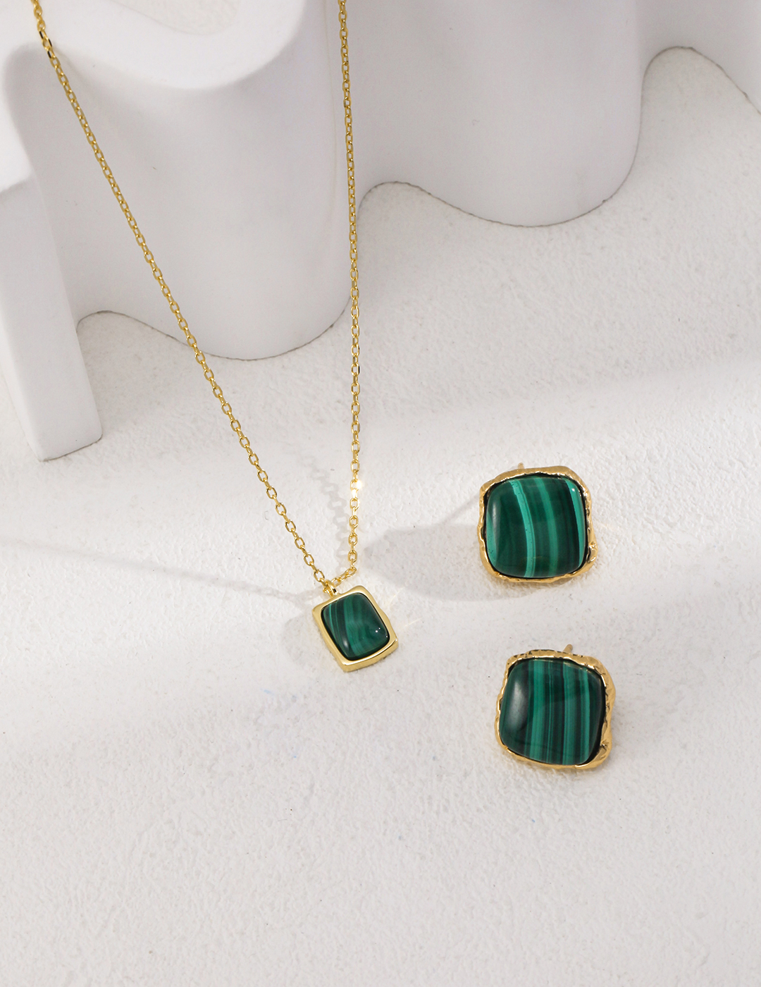 18K S925 Sterling Silver Vintage Fashionable and Elegant Malachite Earrings