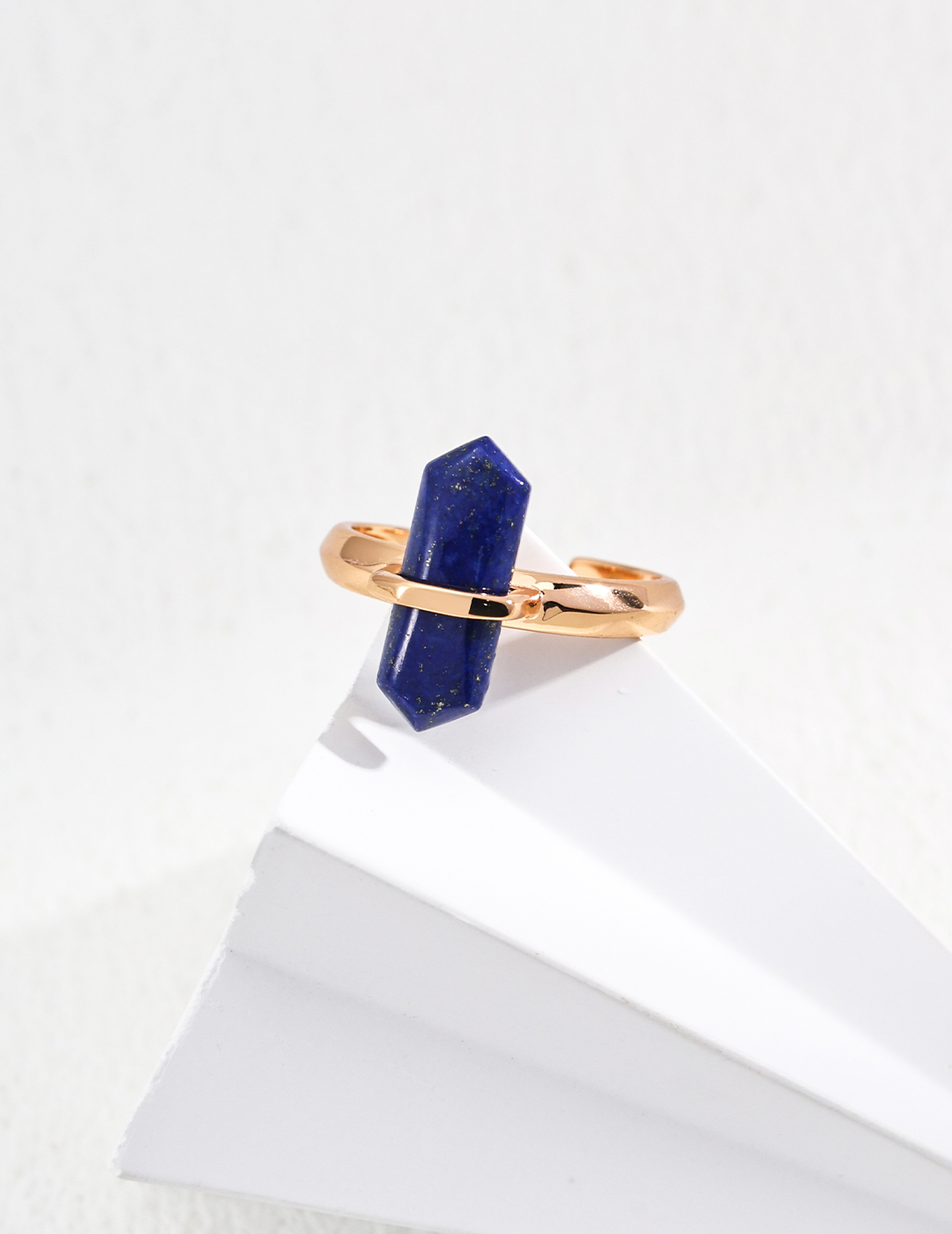 18K 925 Sterling Silver Natural Lapis Lazuli Ring: Simple, vintage, and unique.