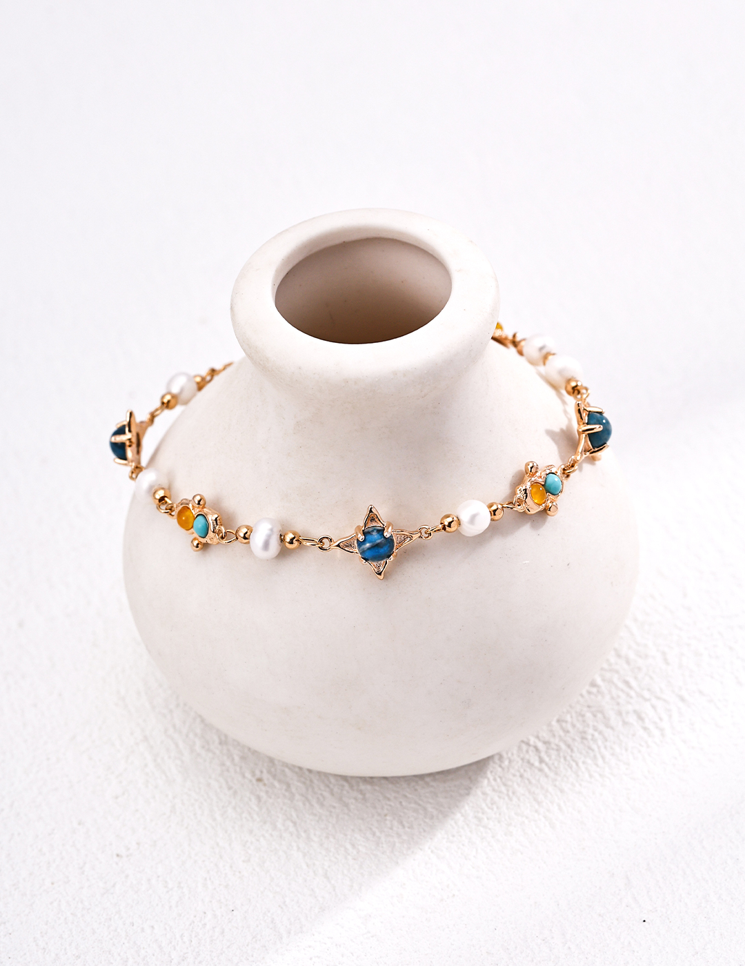 18K S925 silver vintage-inspired natural pearl, turquoise, and chalcedony bracelet.