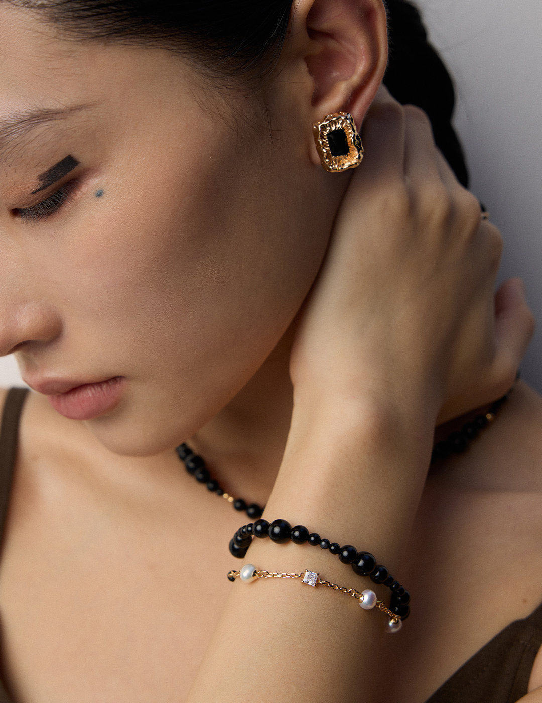 18K S925 Silver Vintage Delicate Black Drip Glaze Earrings