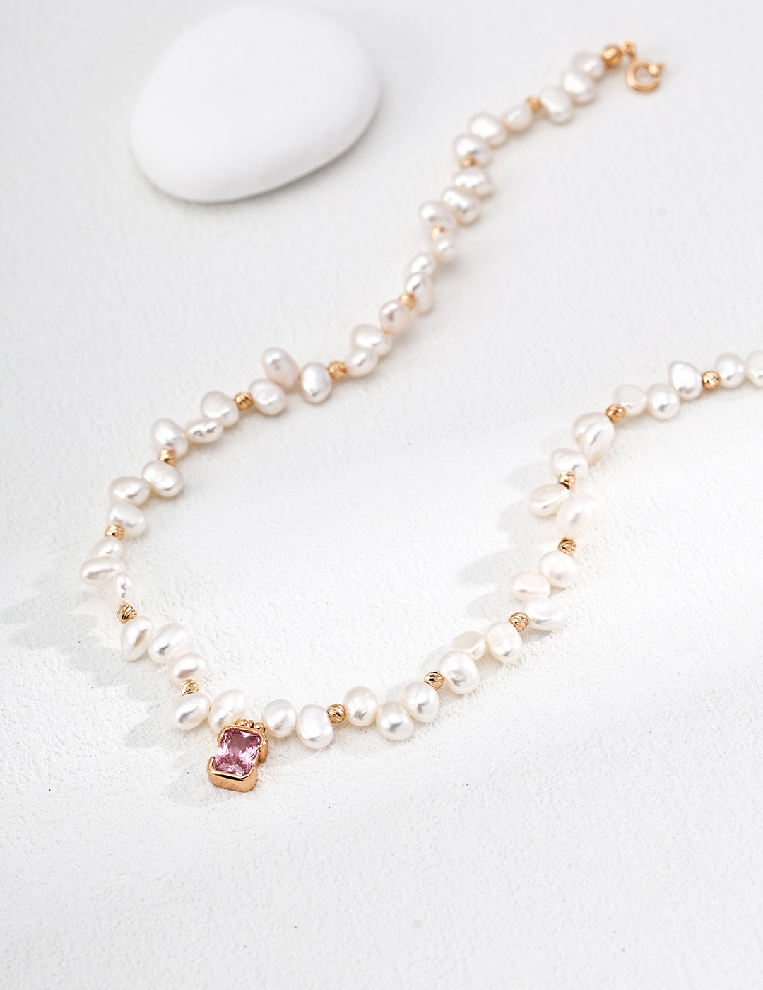 18K Gold and S925 Sterling Silver Fashionable and Elegant Natural Pearl Necklace