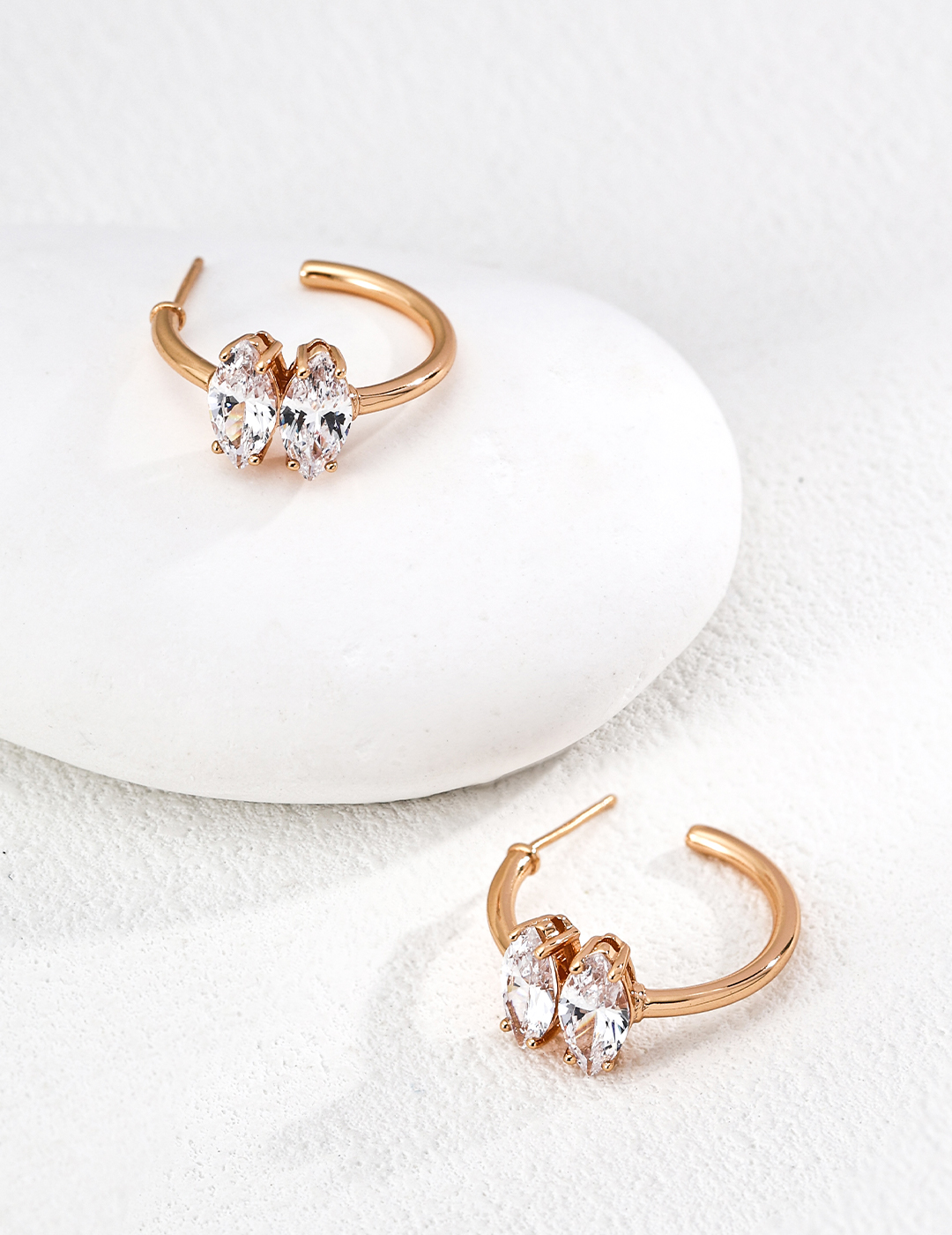 18K S925 Sterling Silver Vintage Fashion Niche Drip Enamel Zirconia Earrings