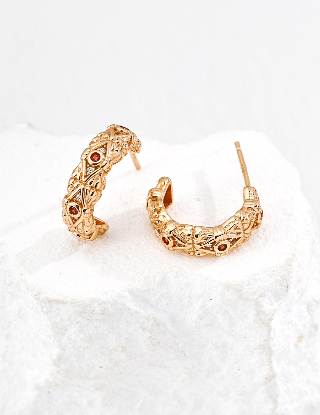 18K S925 Silver Vintage Fashion Niche Gold Pearl Red Zirconia Earrings