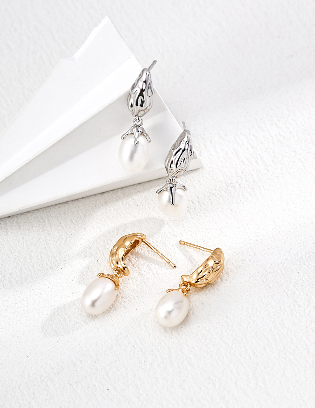 18K S925 Silver Vintage Fashion Niche Natural Pearl Earrings